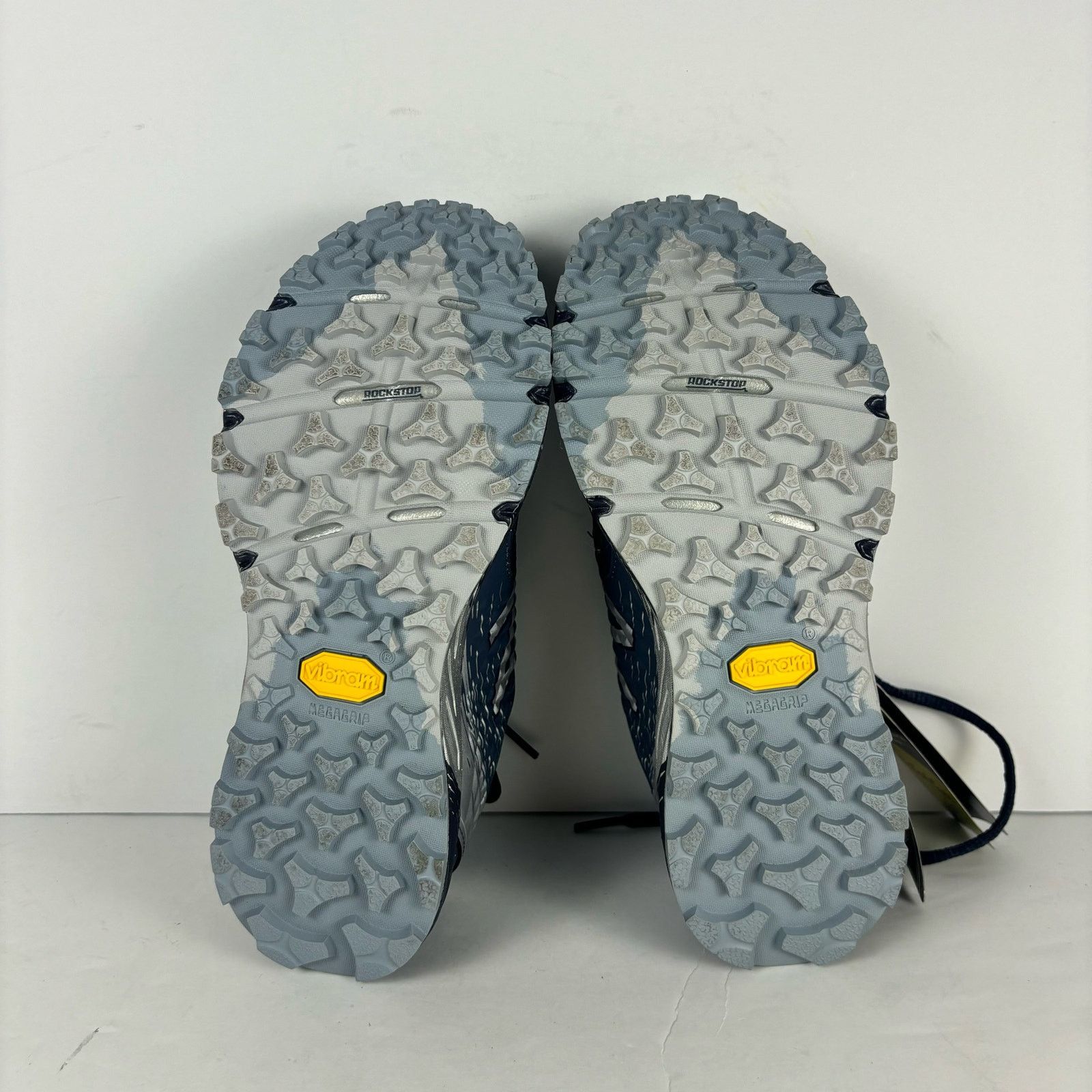 New Balance New Balance Summit Q.O.M. Gore-tex Trail Shoes Womens 6 NEW Size US 6 / IT 36 - 6 Thumbnail