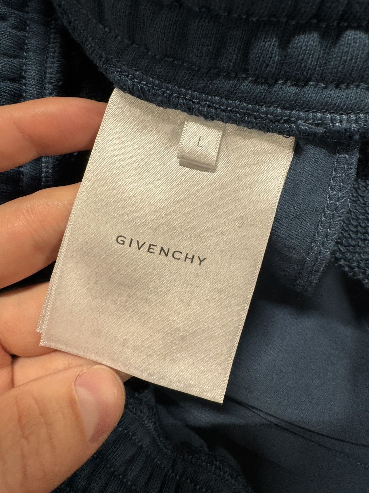 Givenchy Givenchy Logo Printed Sweatshorts NEW 900$ Size US 34 / EU 50 - 6 Thumbnail