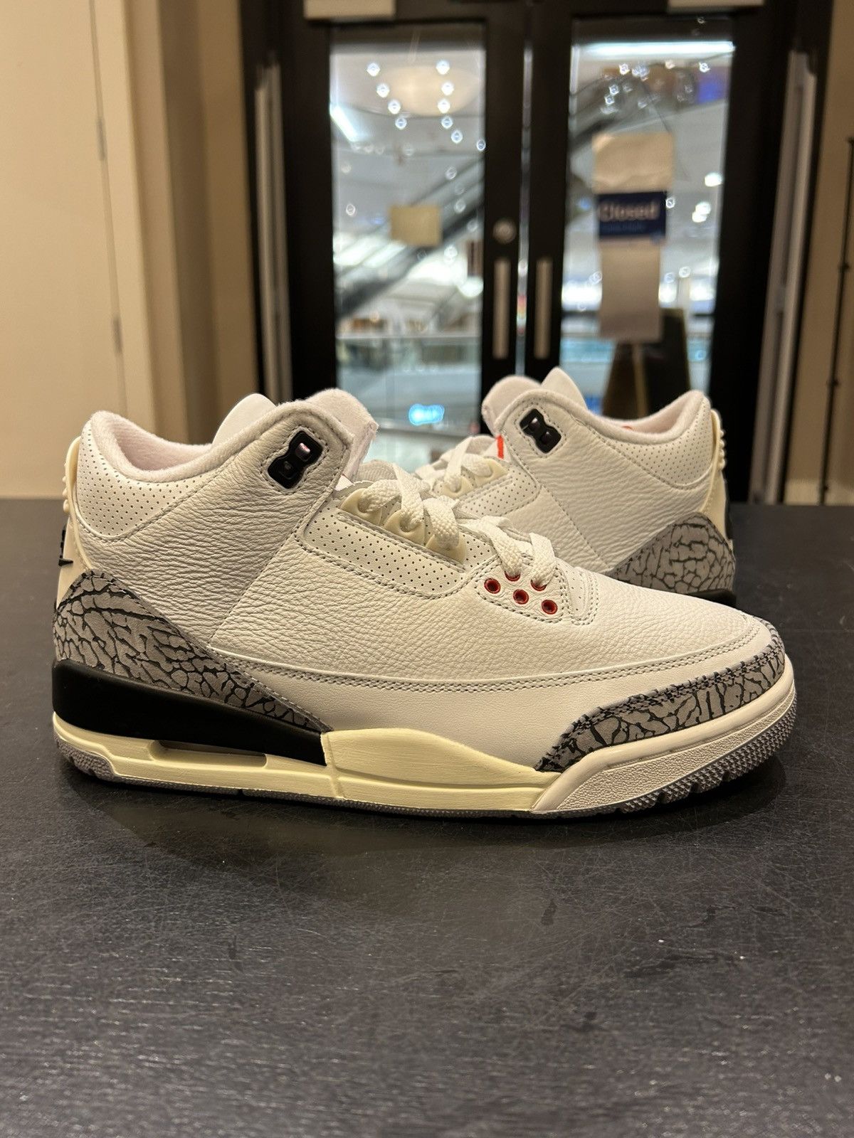Jordan Brand Jordan 3 Retro ‘White Cement’ Size US 8 / EU 41 - 2 Thumbnail