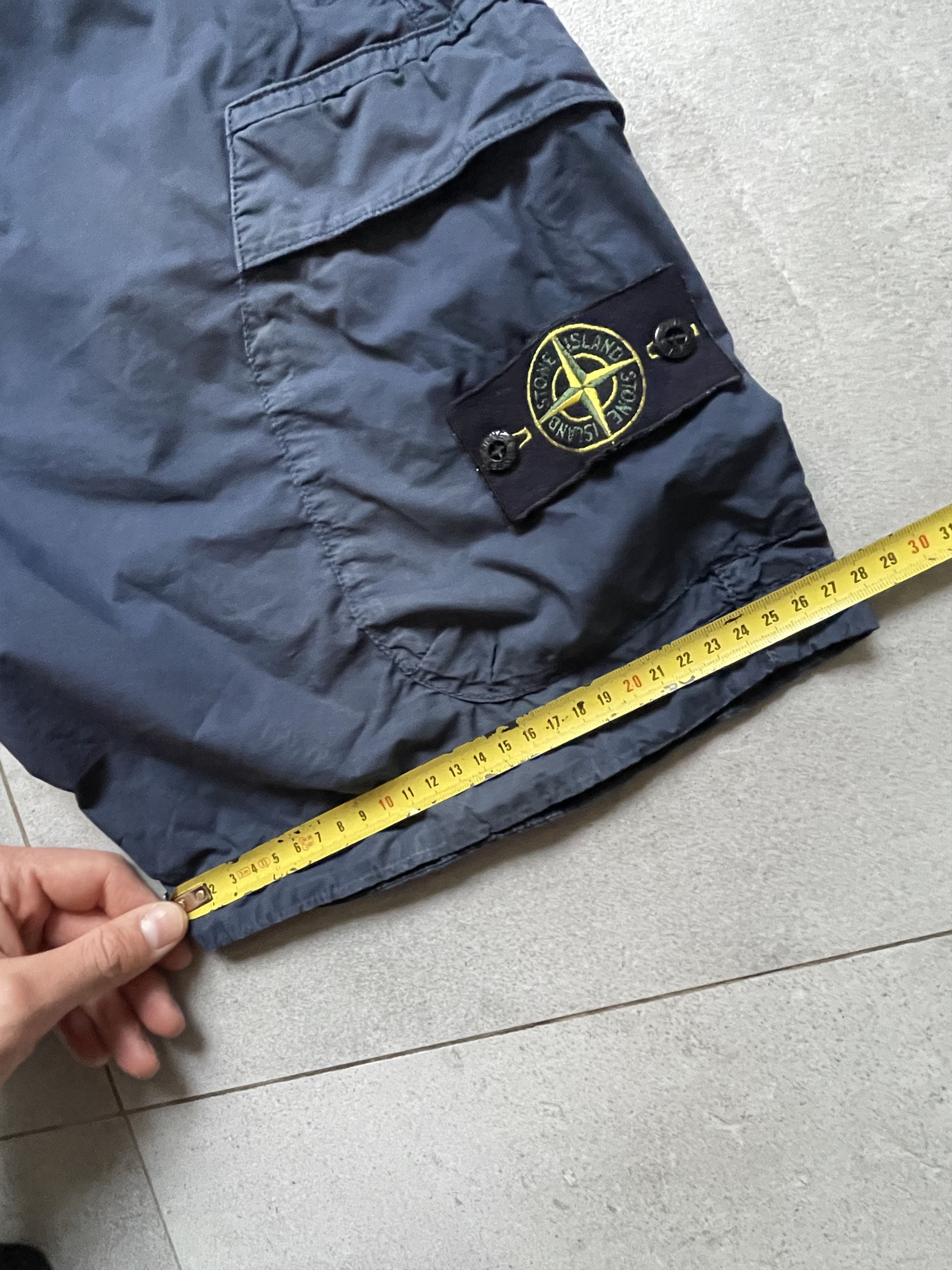 Stone Island STONE ISLAND NAVY CARGO SHORTS Size US 36 / EU 52 - 18 Thumbnail