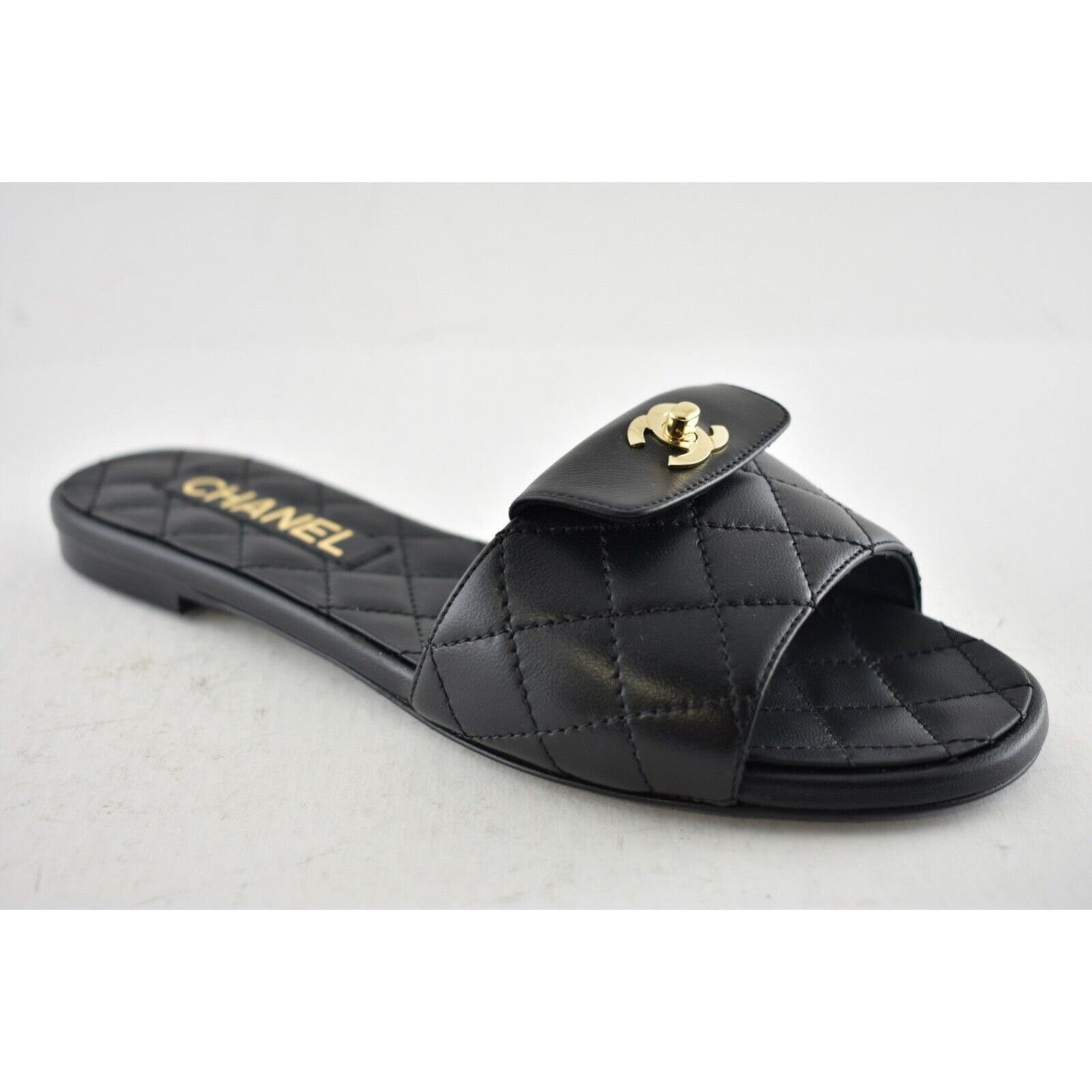 Chanel Chanel REV Black Turnlock Quilted Gold CC Logo Mules Slide Size US 5 / IT 35 - 3 Thumbnail