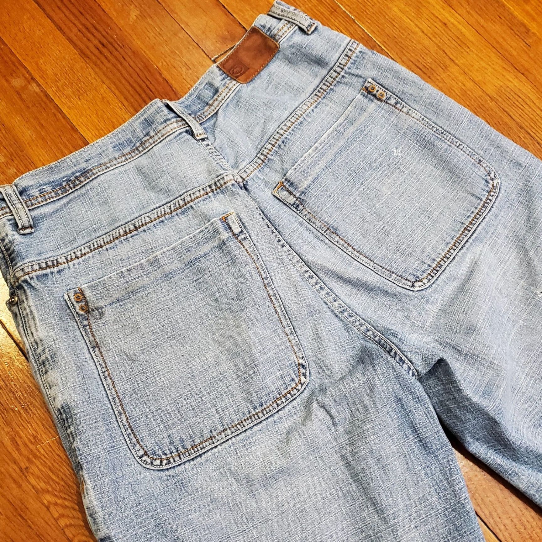 Ecko Unltd. Ecko Unltd Denim Jean Shorts Mens 34 Baggy 5 Pocket Light Wash Distressed Bermuda Jeans Shortways? Size US 34 / EU 50 - 2 Thumbnail