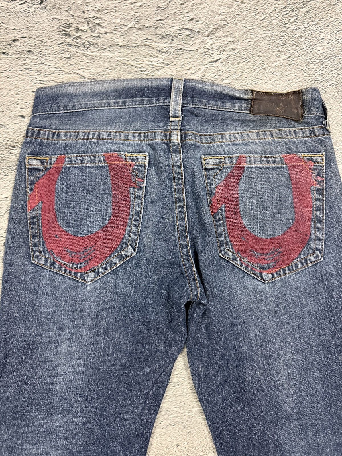 True Religion True Religion vintage blue jeans big logo Red painted Size US 36 / EU 52 - 2 Thumbnail