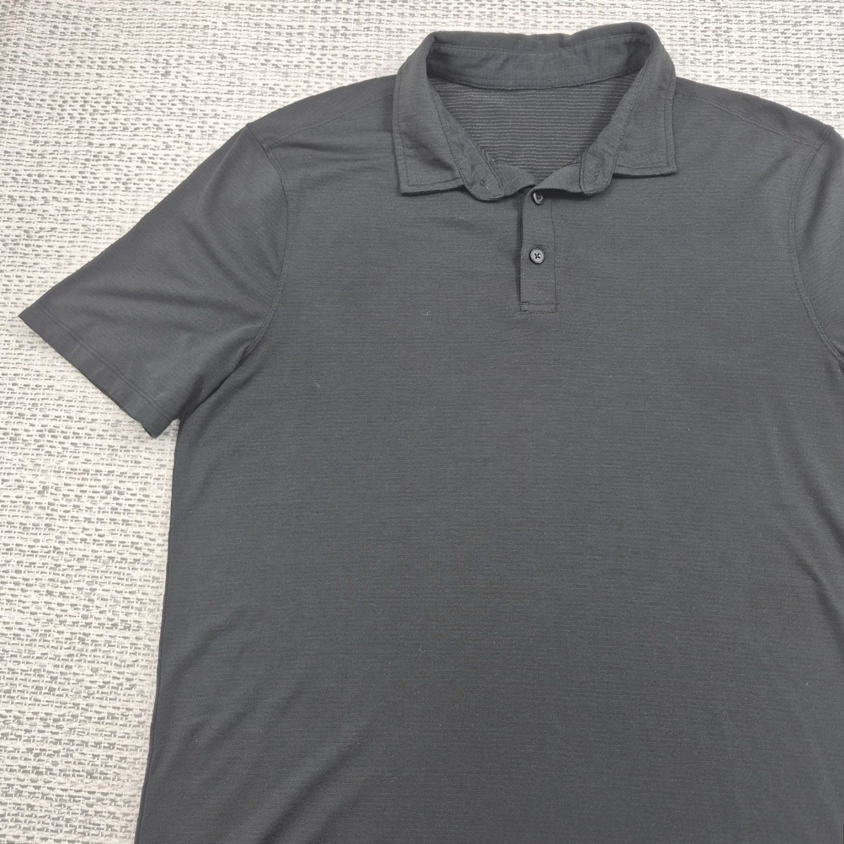 Lululemon Lululemon Polo Shirt Mens Large Gray Solid Jersey Knit Short Sleeve Casual Polo Shirt Mens Large Gray Size US L / EU 52-54 / 3 - 3 Thumbnail