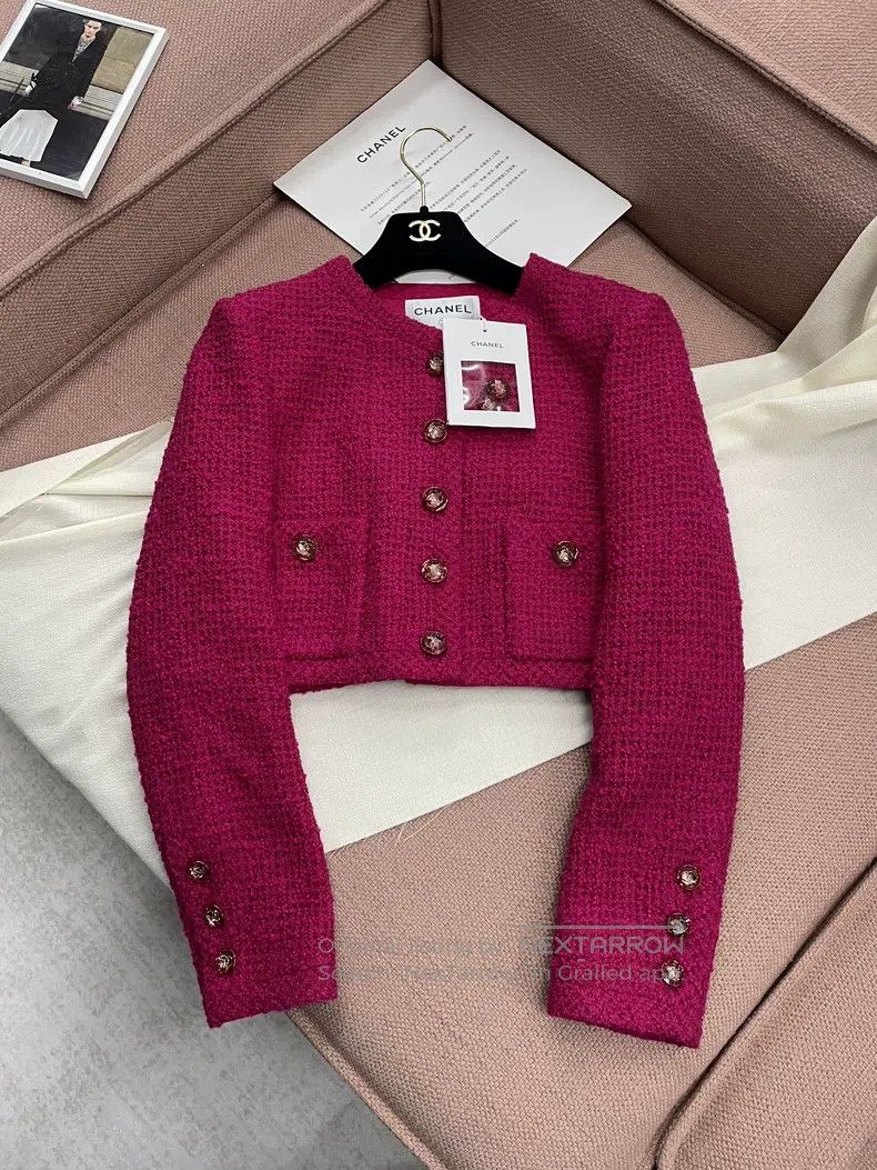 Chanel Chanel Rose-red tweed short coat Size XS / US 0-2 / IT 36-38 - 1 Thumbnail