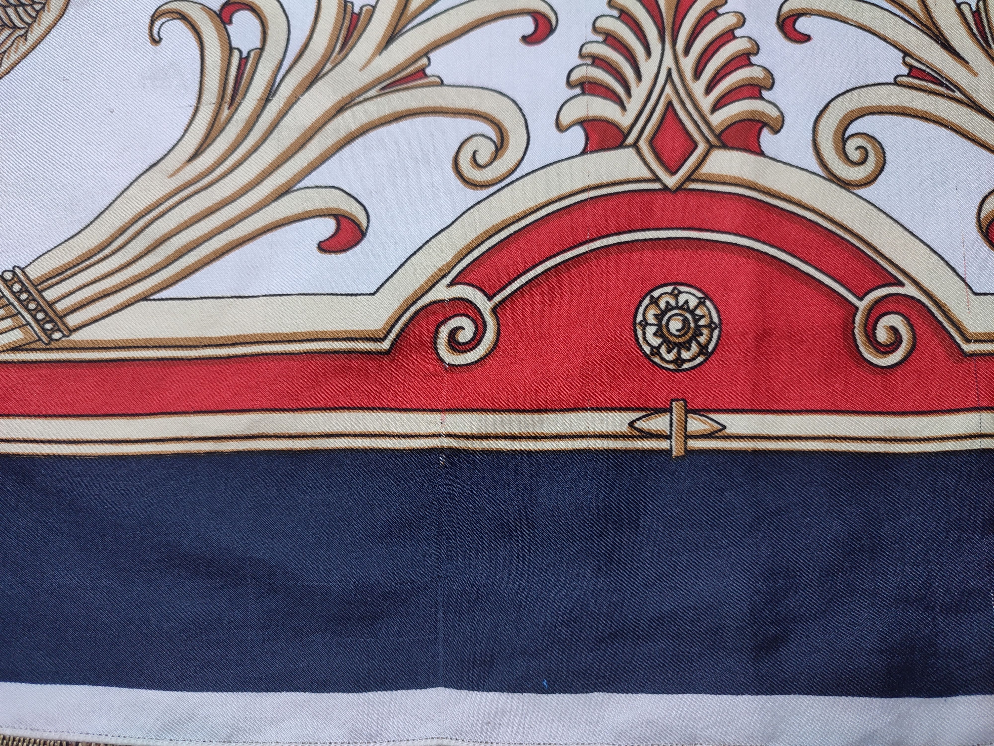 Vintage Rueil-Malmaison Silk Scarf Vintage François Lyon France Size ONE SIZE - 5 Thumbnail