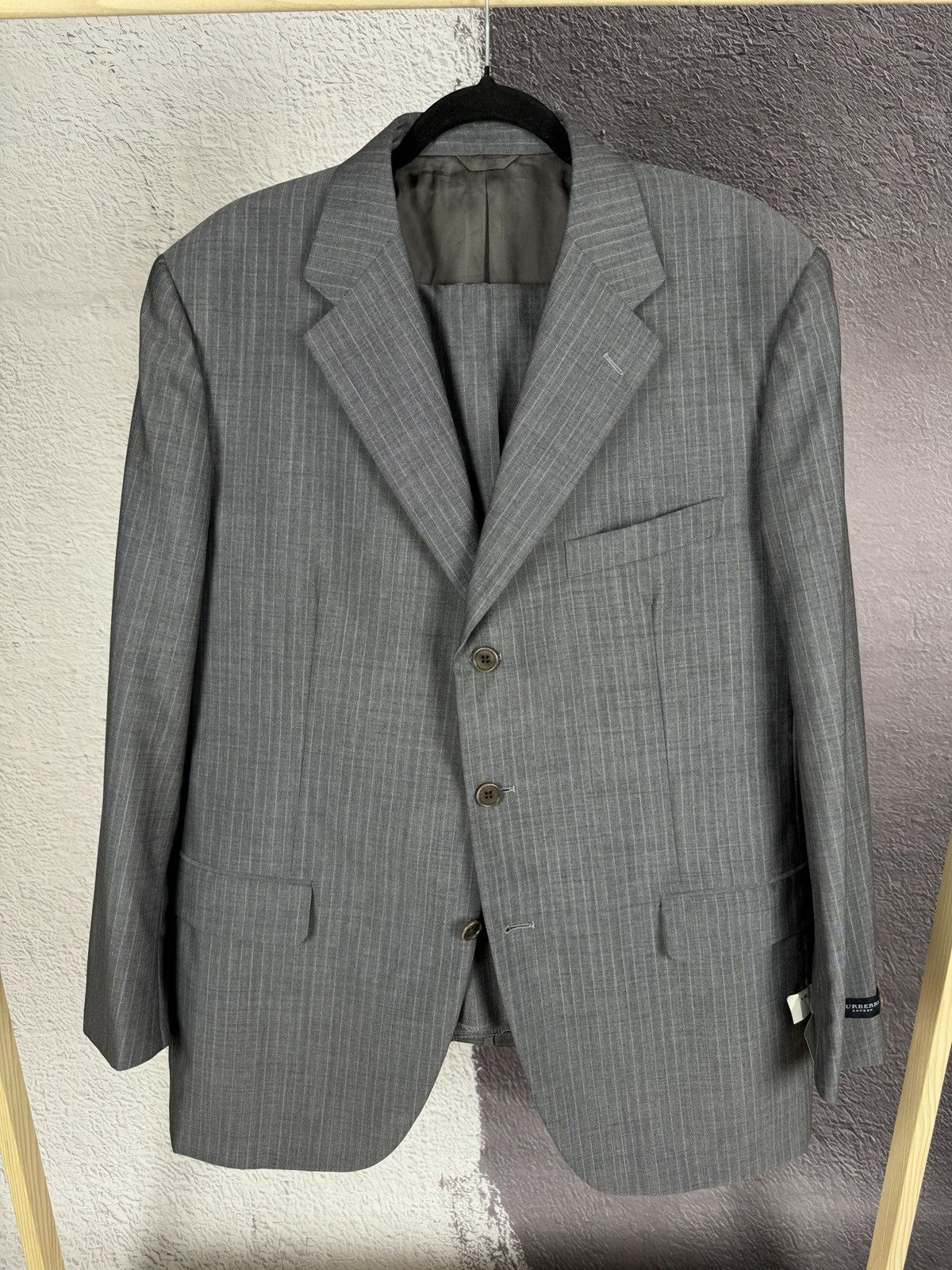 Burberry Burberry London wool silk striped grey 2 pcs suit 3 button Size 46R - 2 Thumbnail