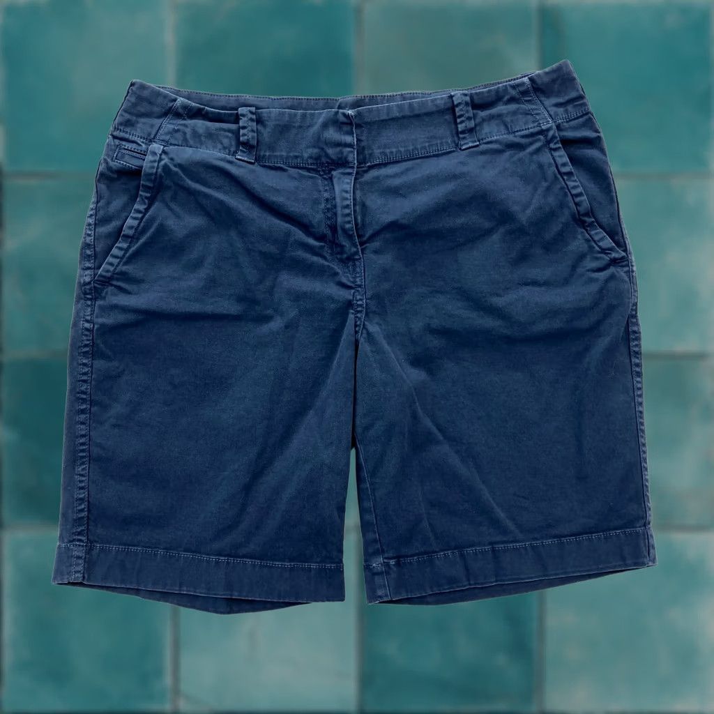 Vineyard Vines Vineyard Vines Shorts Women's 8 Blue Stretch Fabric Chino Short Low Rise 9" Prep Womens Size 30" / US 8 / IT 44 - 1 Thumbnail