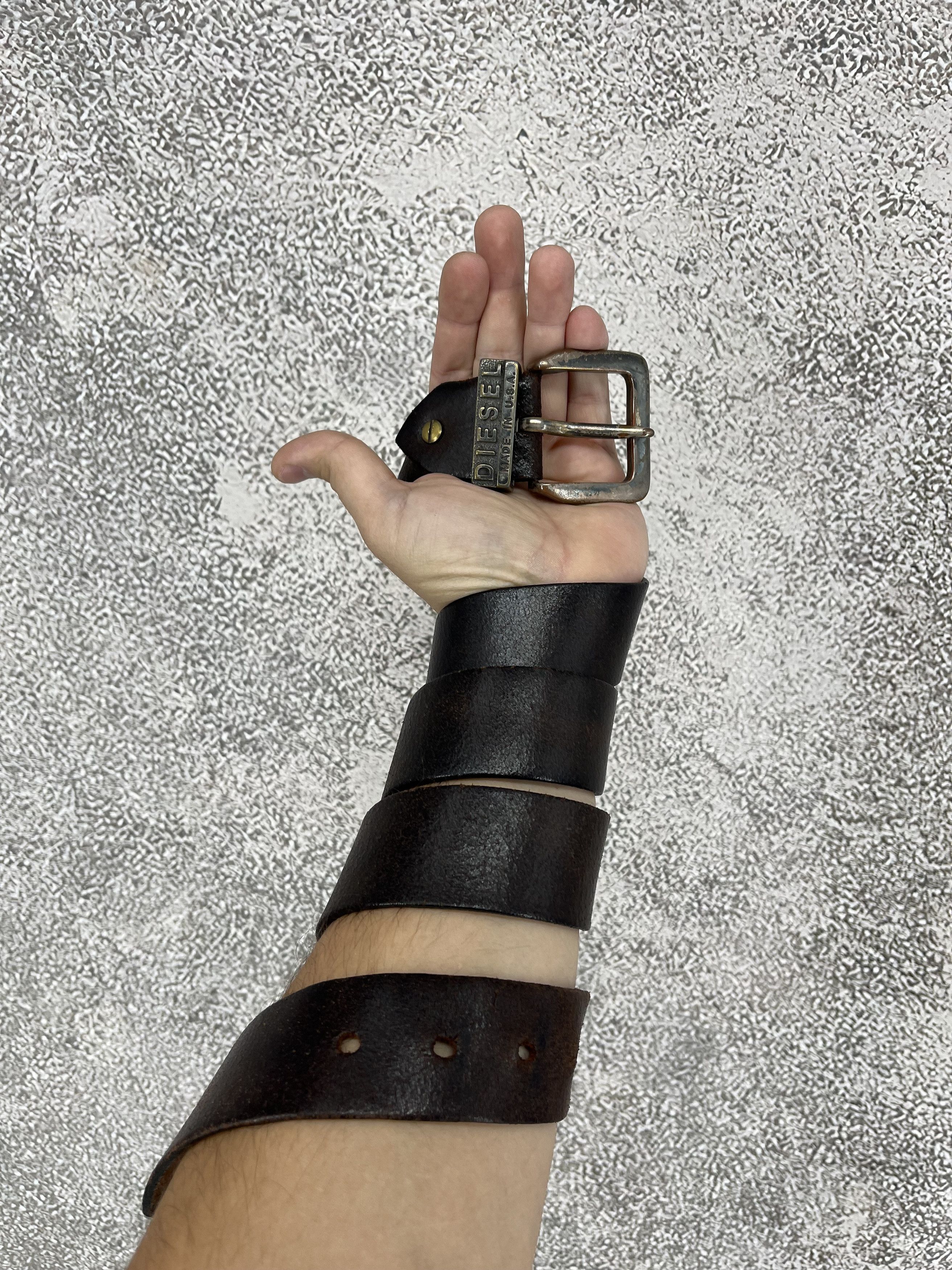 Diesel Vintage Y2K Diesel Belt Leather Metal Logo Japanese Size ONE SIZE - 1 Thumbnail