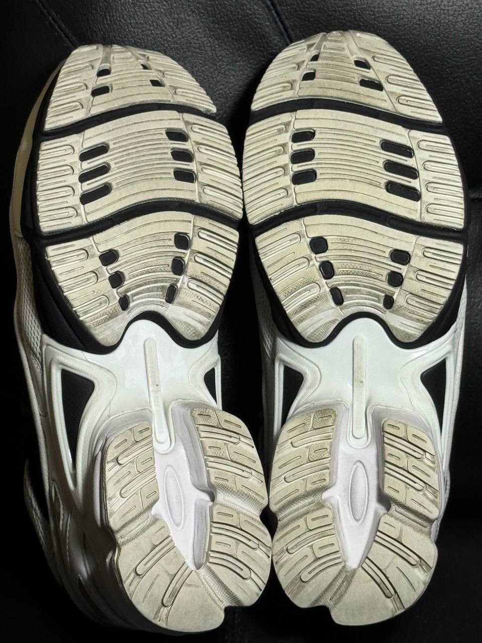 Adidas × Raf Simons 9,5US Adidas Raf Simons Ozweego Replicant Black White Size US 9.5 / EU 42-43 - 9 Thumbnail