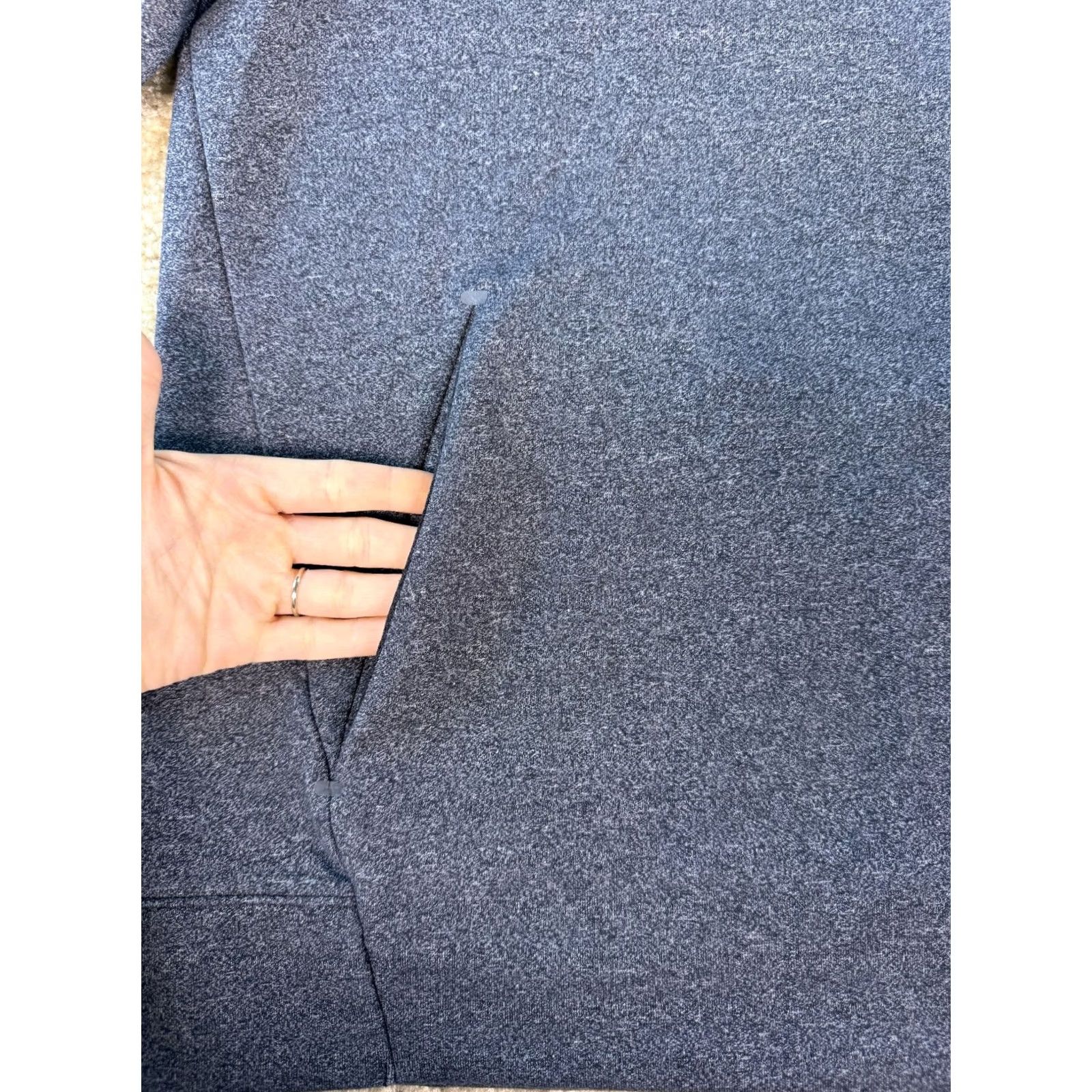 Old Navy Old Navy Sweatshirt Gray Womens L Fleece Pockets Pullover Dynamic Size L / US 10 / IT 46 - 3 Thumbnail