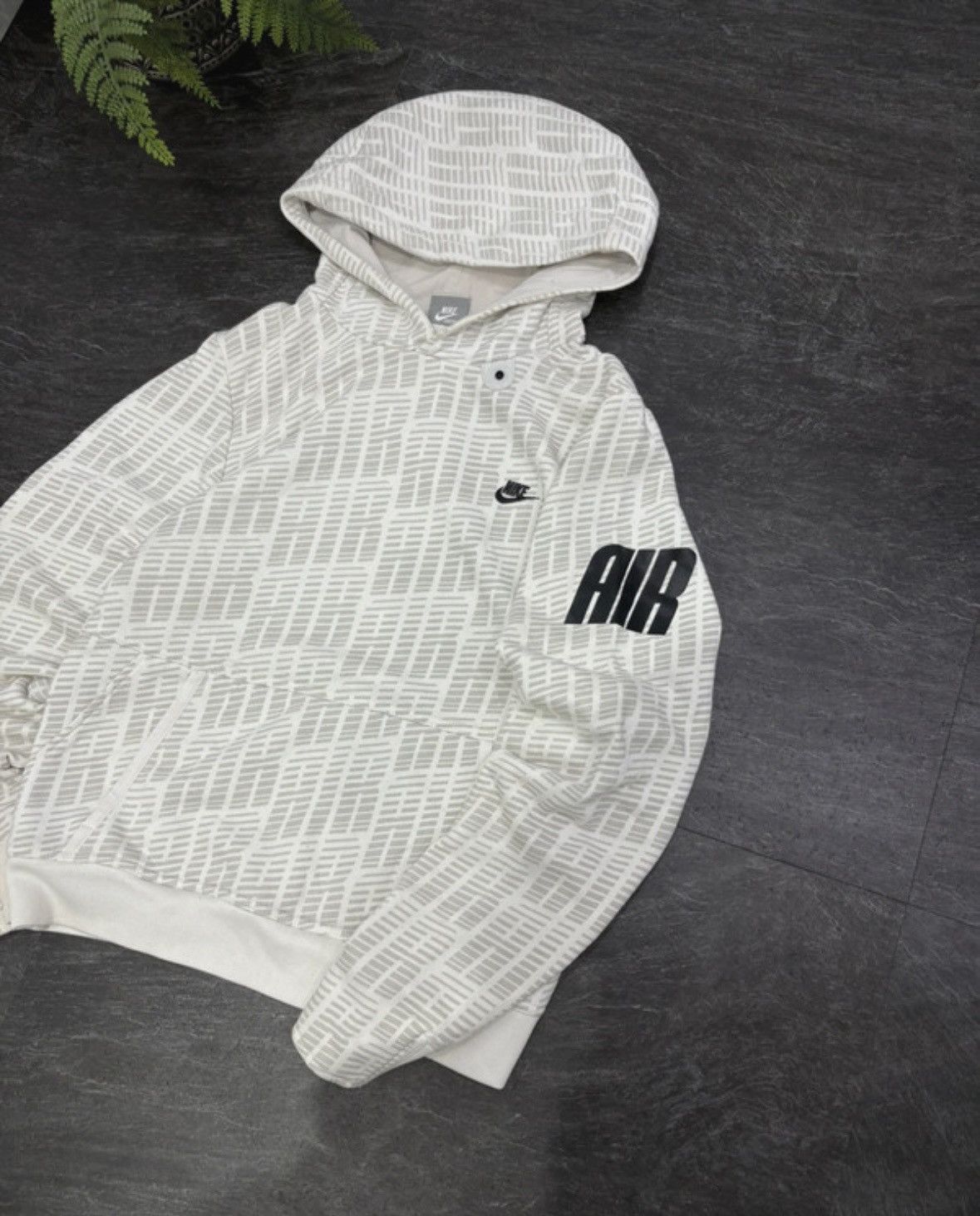 Nike 00s Vintage Nike Air Monogram Logo Oversized Hoodie Rare Size US S / EU 44-46 / 1 - 4 Thumbnail