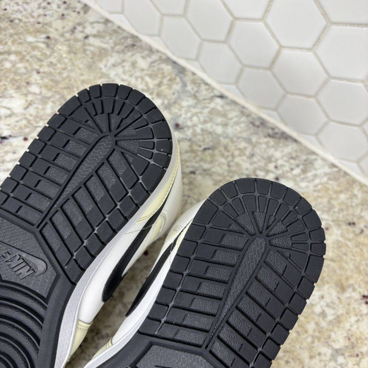Jordan Brand Size 10W/8.5M - Jordan 1 Mid Coconut Milk Wmn CLEAN No Box Size US 10 / IT 40 - 13 Thumbnail