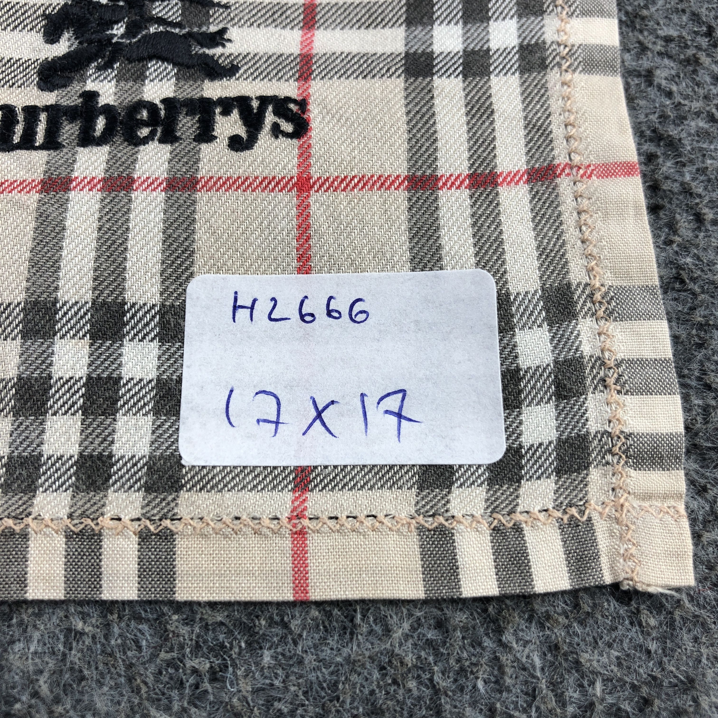 Burberry Burberry Handkerchief Neckerchief Bandana H2666 Size ONE SIZE - 7 Thumbnail