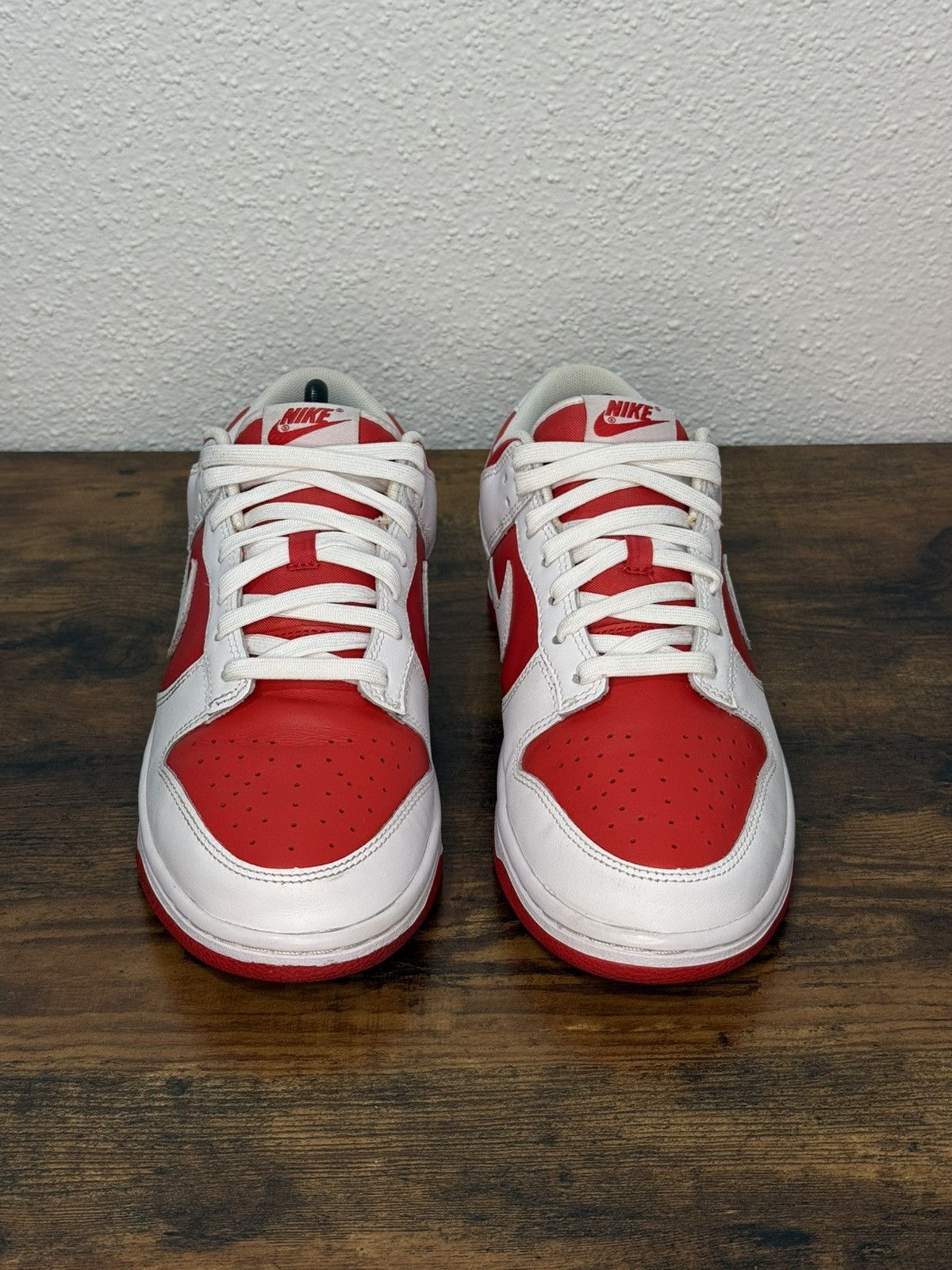 Nike Nike Dunk Low Championship Red size 9.5 Size US 9.5 / EU 42-43 - 2 Thumbnail
