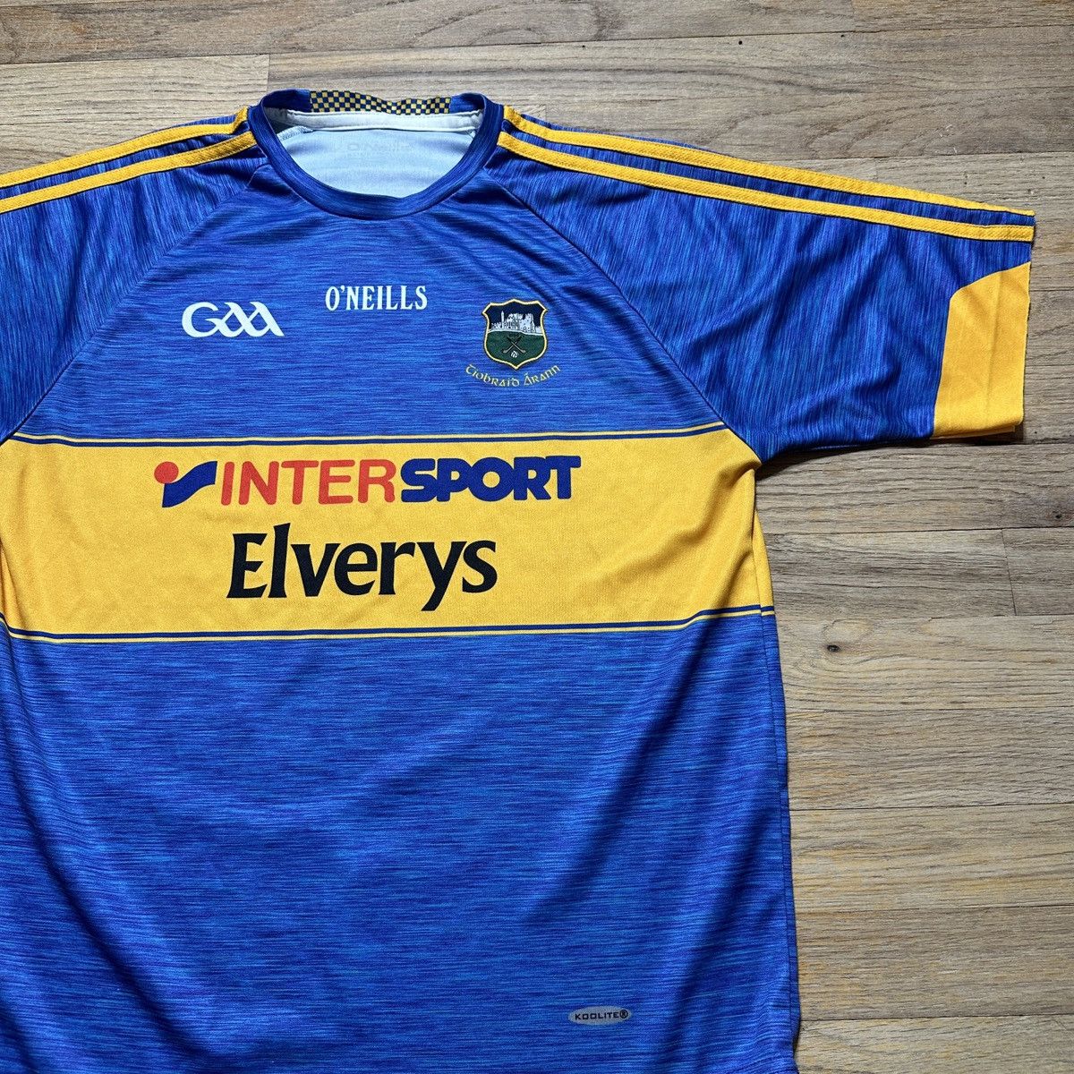 O'Neills Tipperary County jersey Size US M / EU 48-50 / 2 - 3 Thumbnail