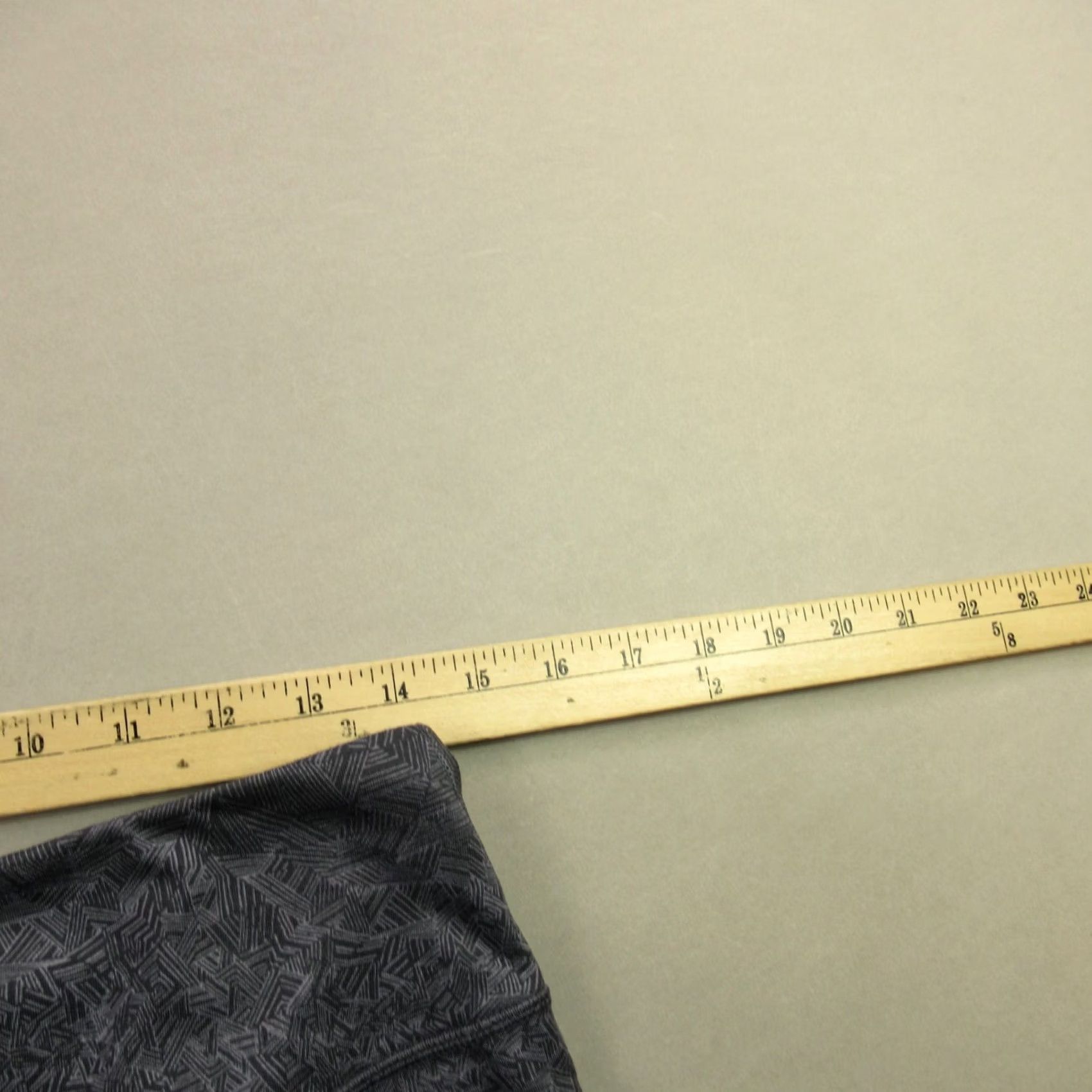 Patagonia Patagonia Leggings Large Gray Workout Gym Stretch Lightweight Casual Womens Size 36" / US 14 / IT 50 - 7 Thumbnail