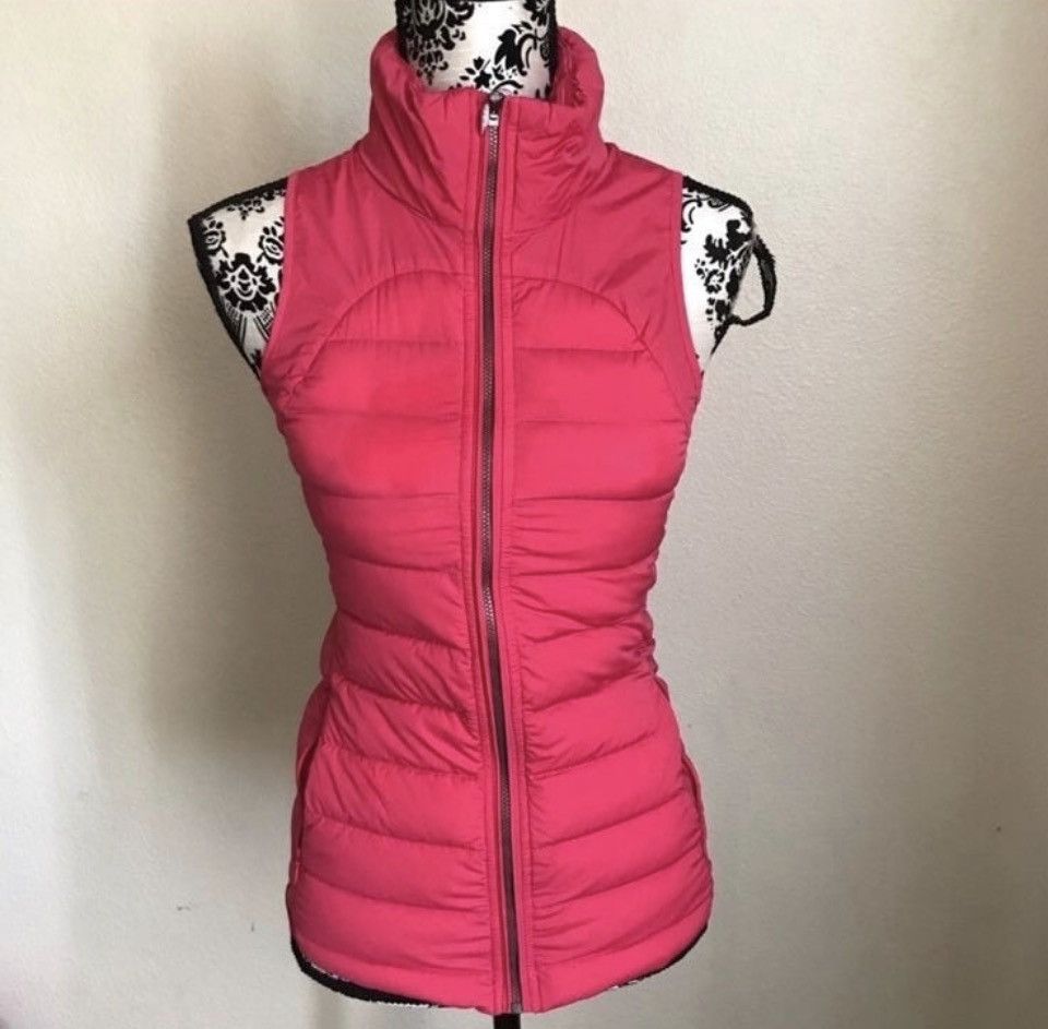 Lululemon Lululemon fluffed up Down vest in Hot Pink size 6 Size M / US 6-8 / IT 42-44 - 2 Thumbnail
