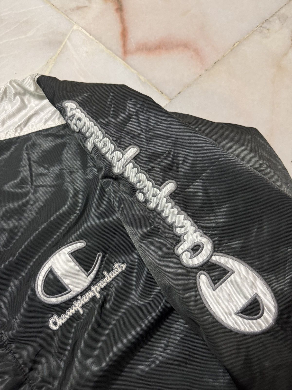 Champion VINTAGE 1990s CHAMPION USA LONG JACKET SWEATER Size US L / EU 52-54 / 3 - 7 Thumbnail