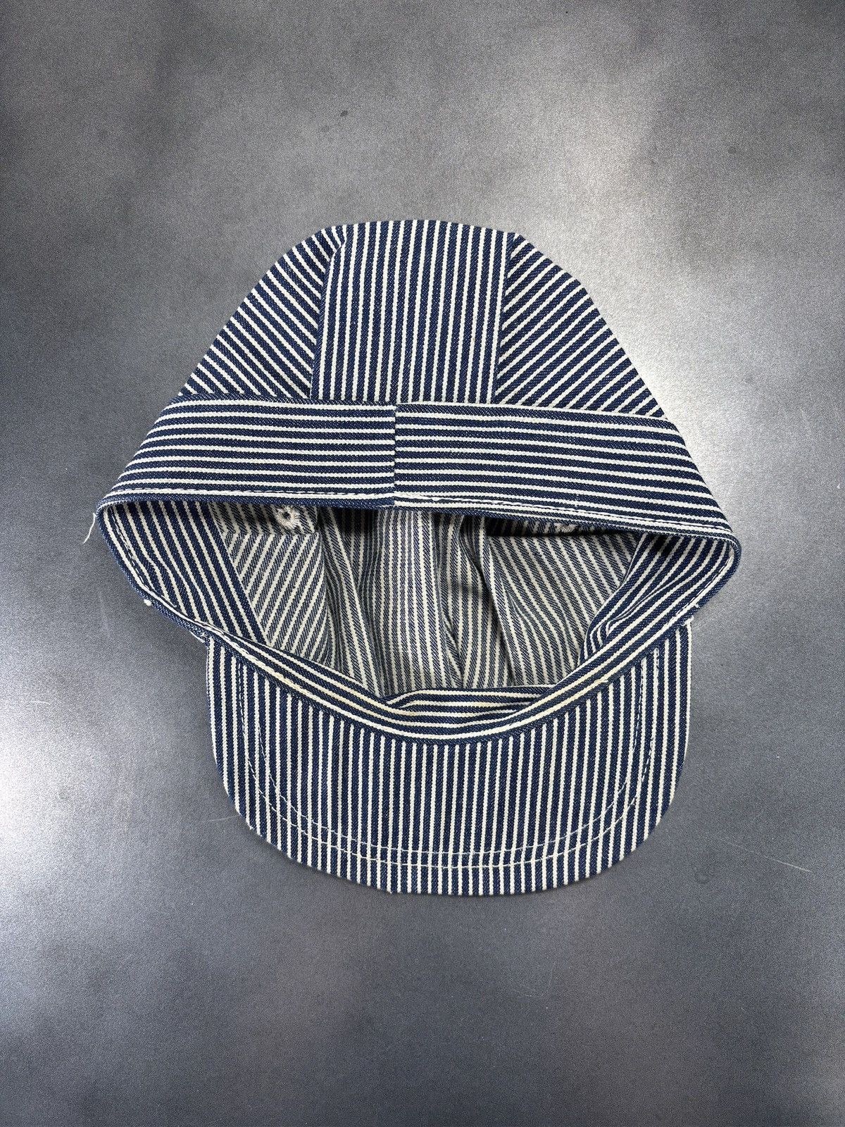Levi's Vintage Levi's White Tab Hat Vintage Hickory Stripe Denim US Size ONE SIZE - 12 Thumbnail