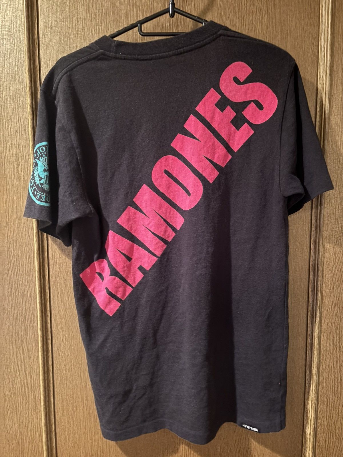 Hysteric Glamour Rare Hysteric Glamour × Ramones Band Tee Black Vintage Japan Size M / US 6-8 / IT 42-44 - 4 Thumbnail