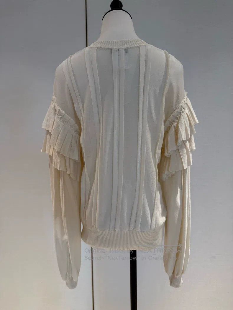 Chanel Chanel 18-year-old milky white knitted round-neck lace lon Size XS / US 0-2 / IT 36-38 - 2 Thumbnail