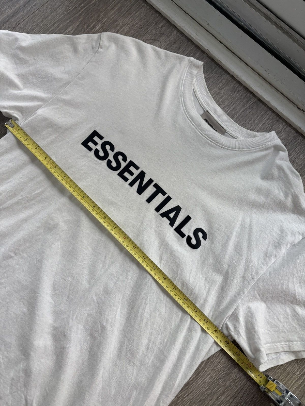 Essentials Essentials White Logo T-Shirt size M Size US M / EU 48-50 / 2 - 9 Thumbnail