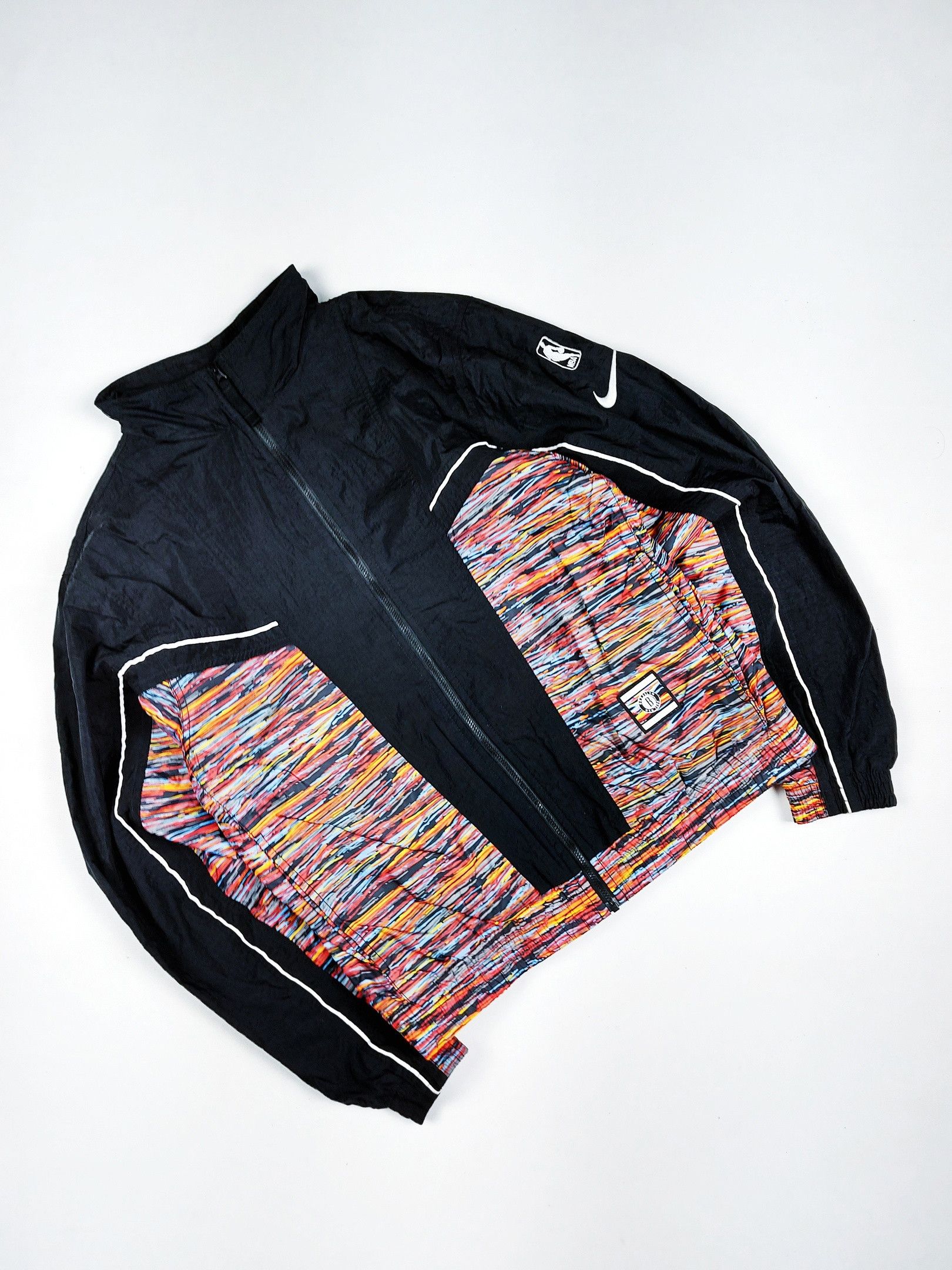NBA × Nike × Vintage Vintage Nike NBA Jersey Nylon Track Top Jacket Size US S / EU 44-46 / 1 - 6 Thumbnail