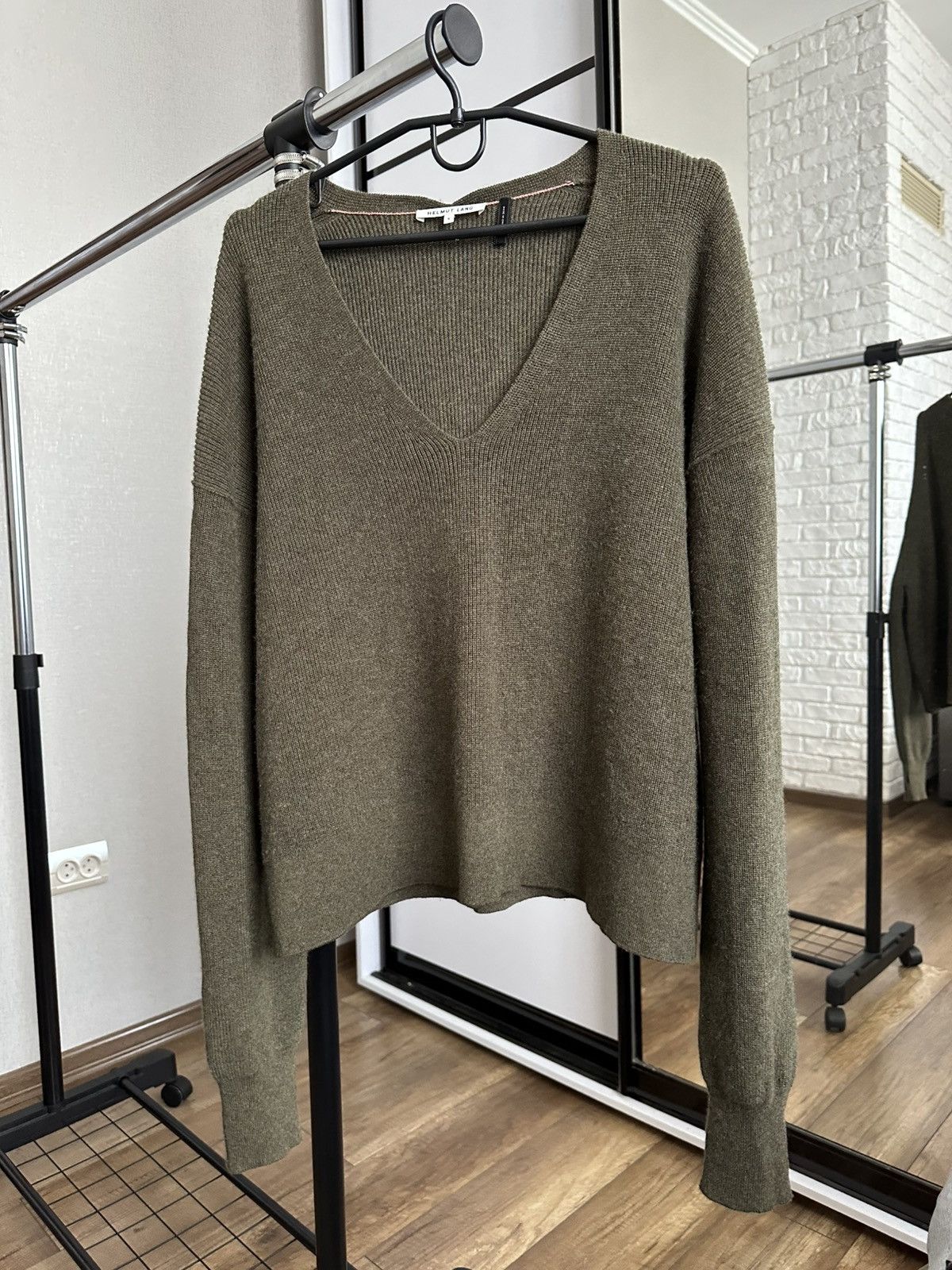 Helmut Lang Helmut Lang Cashmere V-Neck Knit Sweater Pullover Size US S / EU 44-46 / 1 - 2 Thumbnail