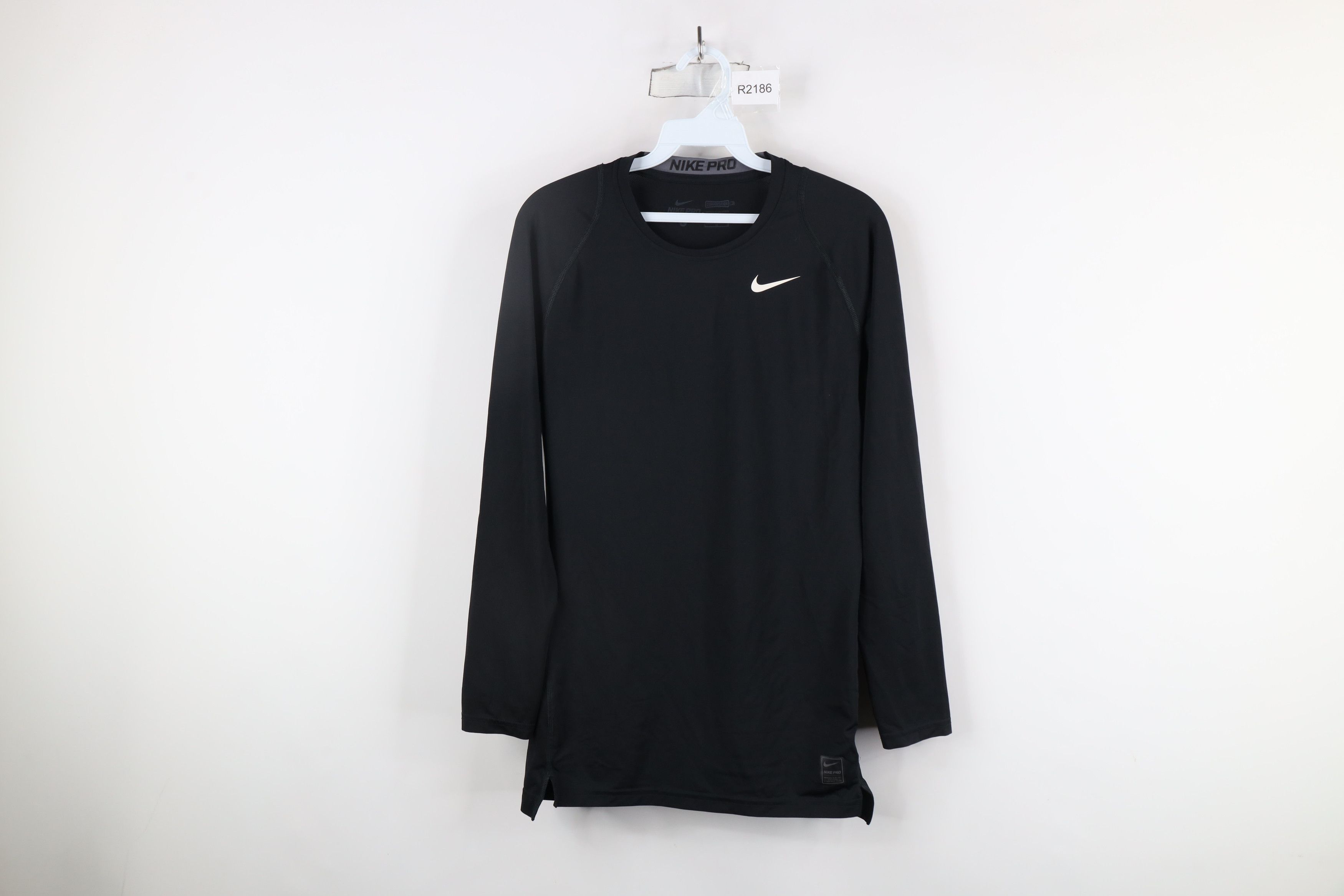 Nike × Vintage Nike Pro Vented Training Gym Long Sleeve T-Shirt Black Size US L / EU 52-54 / 3 - 1 Thumbnail
