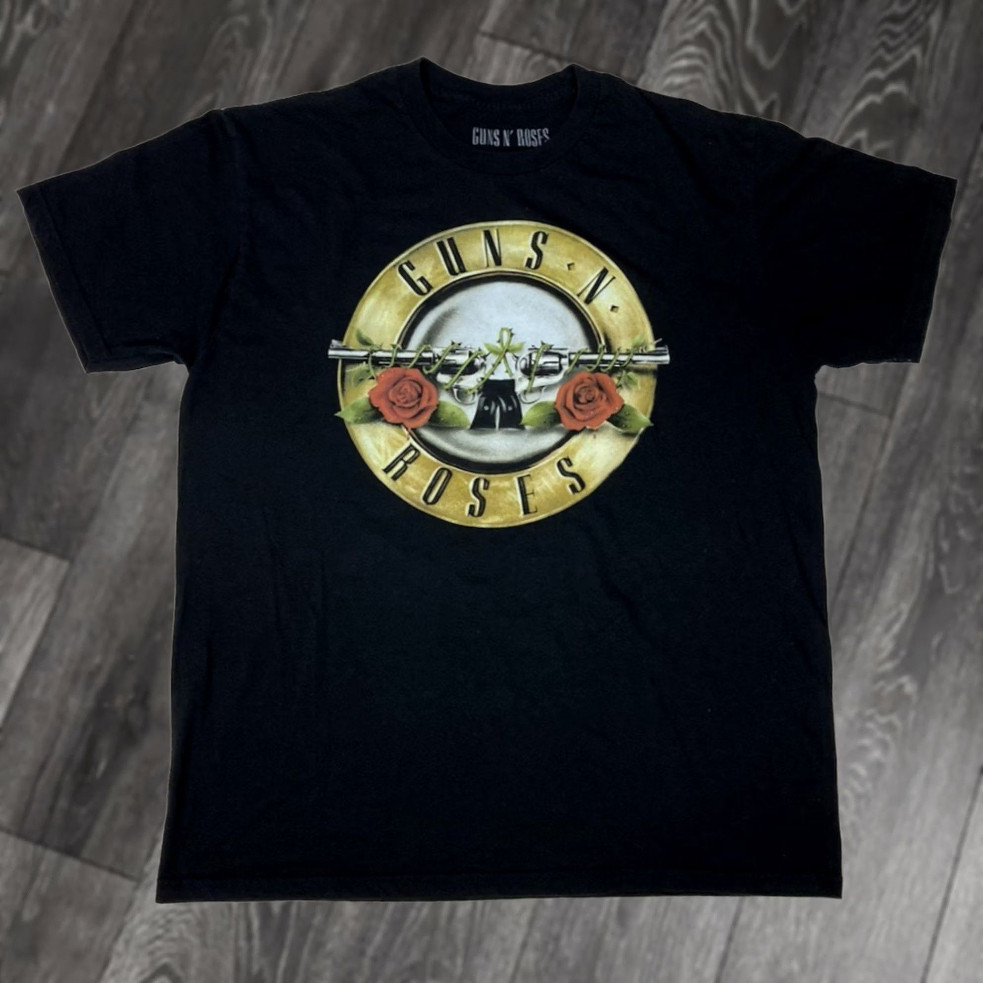Vintage Guns N' Roses Logo Graphic T-shirt Men Large Black Short Sleeve Band Music Size US L / EU 52-54 / 3 - 1 Thumbnail