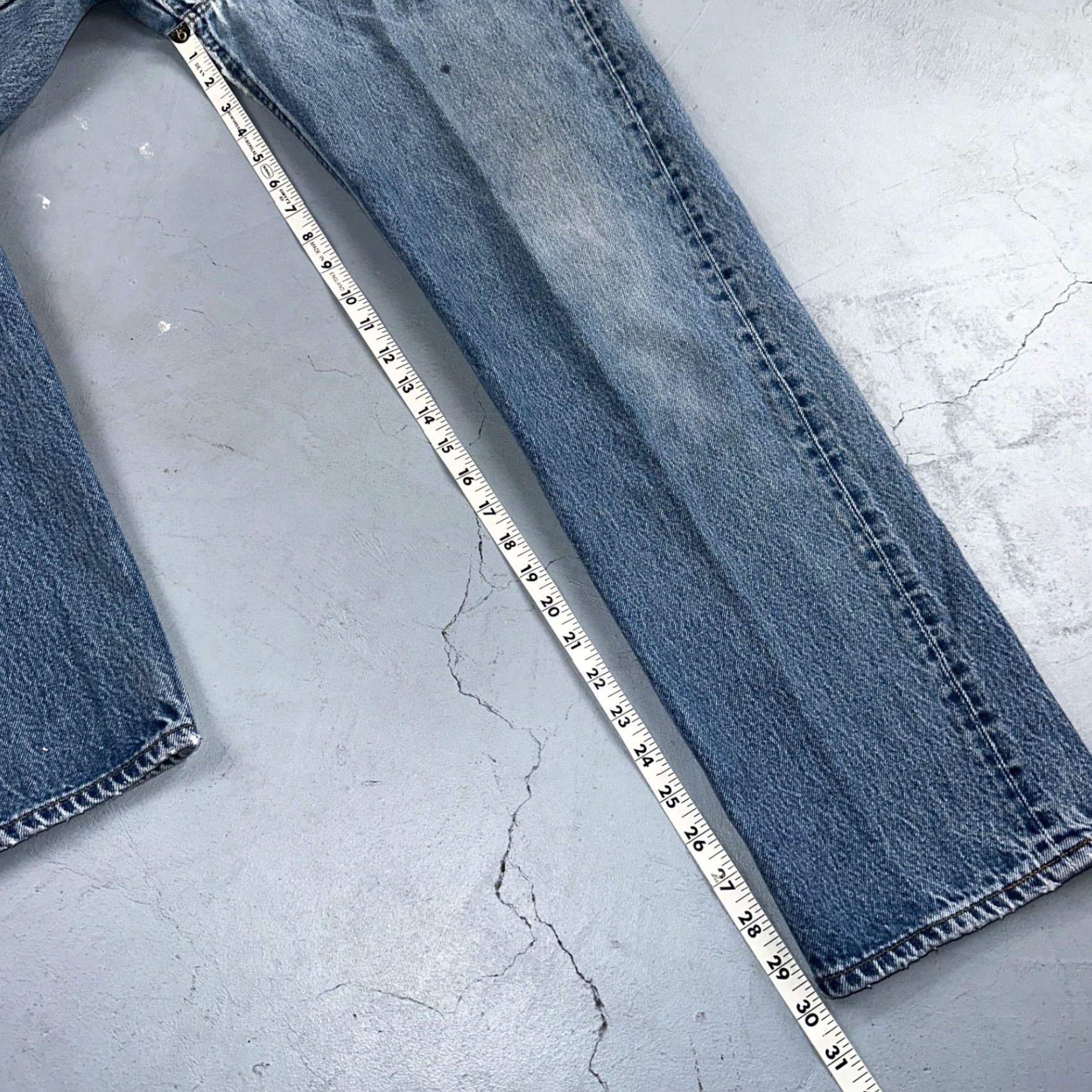 Levi's VINTAGE Levi's 501 Jeans Straight Men Blue Light Wash 35x34 90s USA 501 Series Comfort Clothing? Size US 35 - 5 Thumbnail