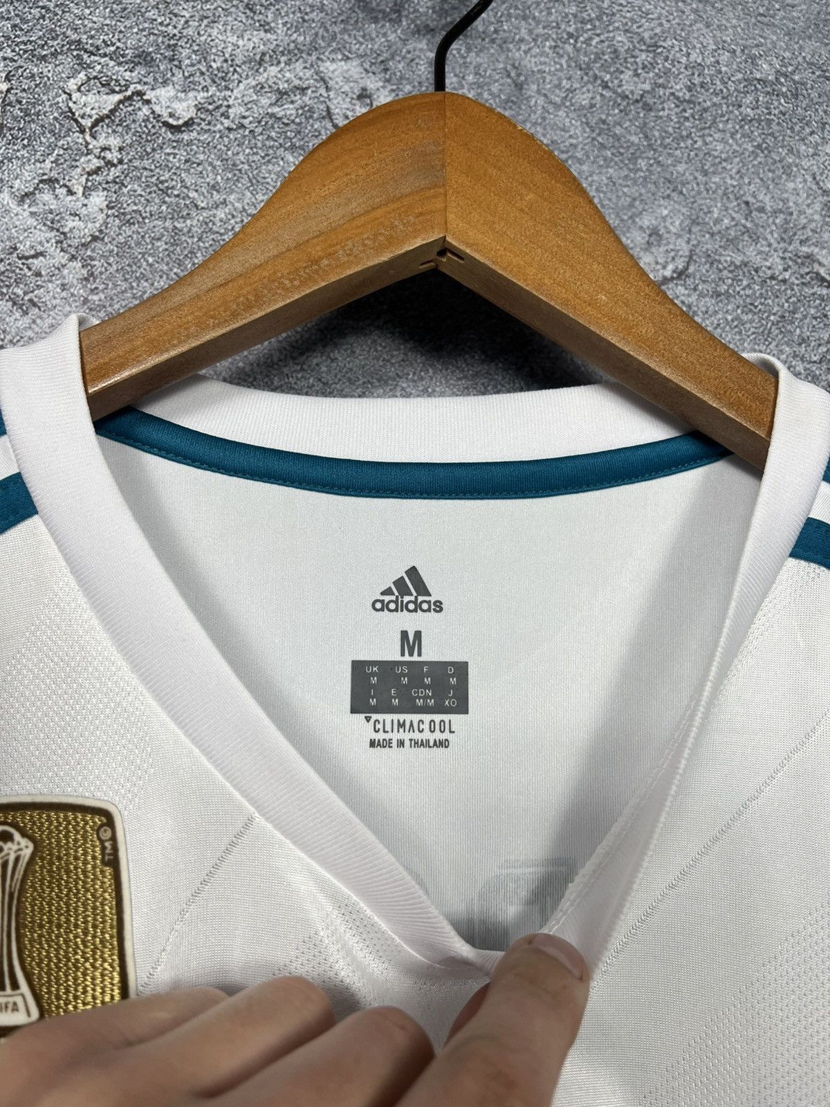 Adidas Adidas #8 Toni Kross Real Madrid Final Kiev 2018 Jersey Size US M / EU 48-50 / 2 - 12 Thumbnail