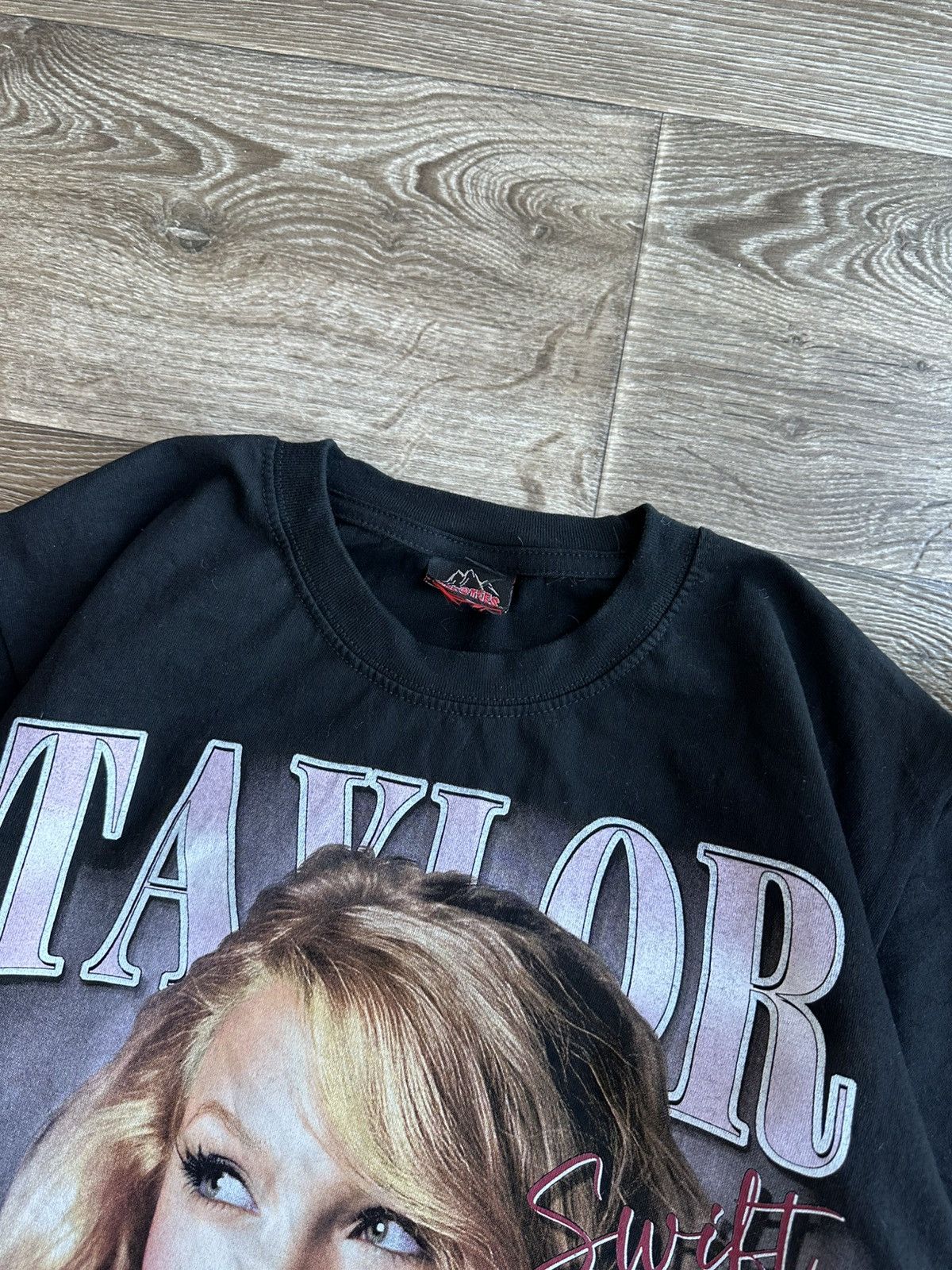Band Tees 🔥 Taylor Swift World Tour All Over Print Big Logo T Shirt Size US M / EU 48-50 / 2 - 2 Thumbnail