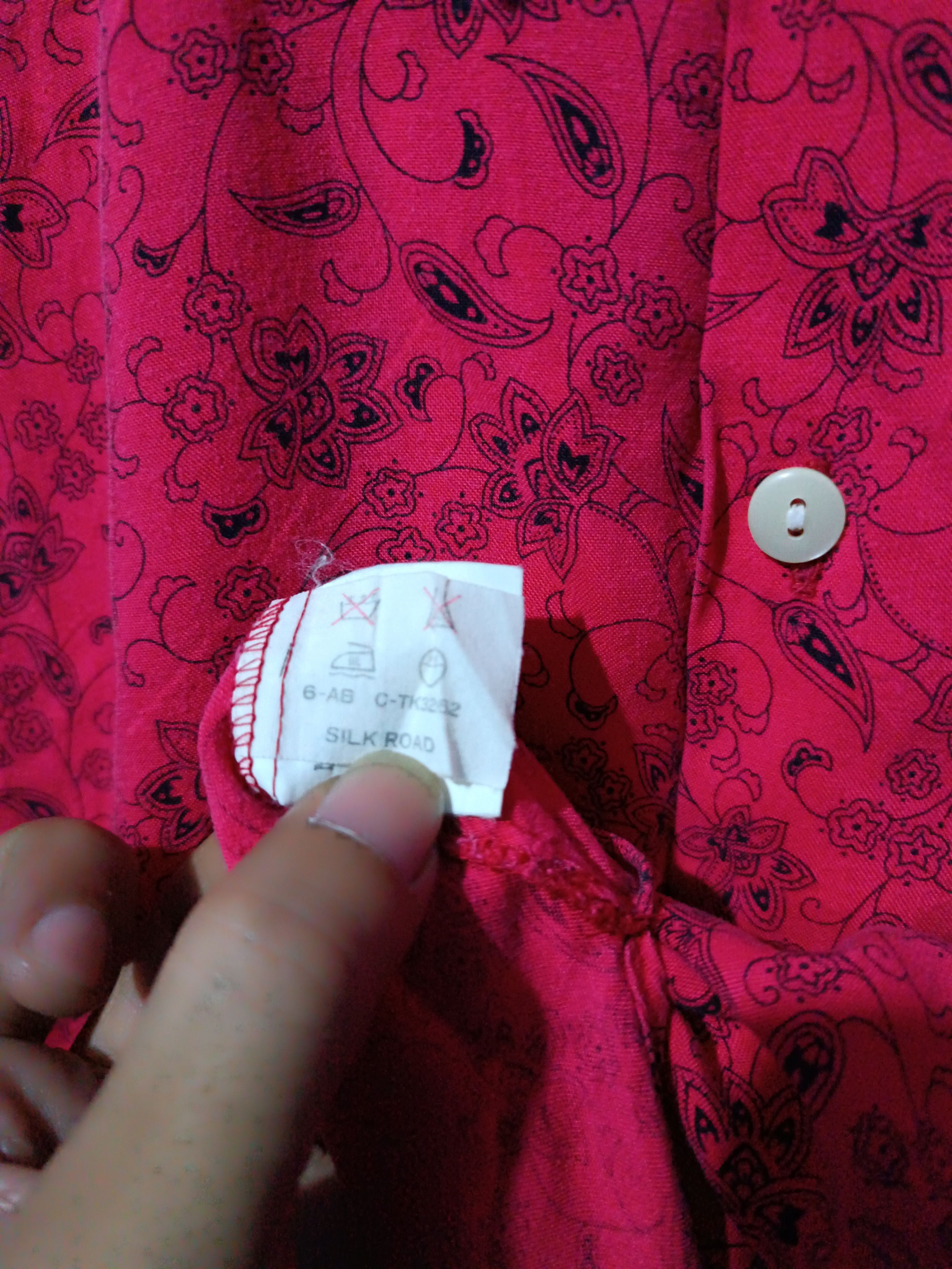 Japanese Brand Red Paisley Rayon Short Sleeve Shirt Style Penguin Size US L / EU 52-54 / 3 - 5 Thumbnail