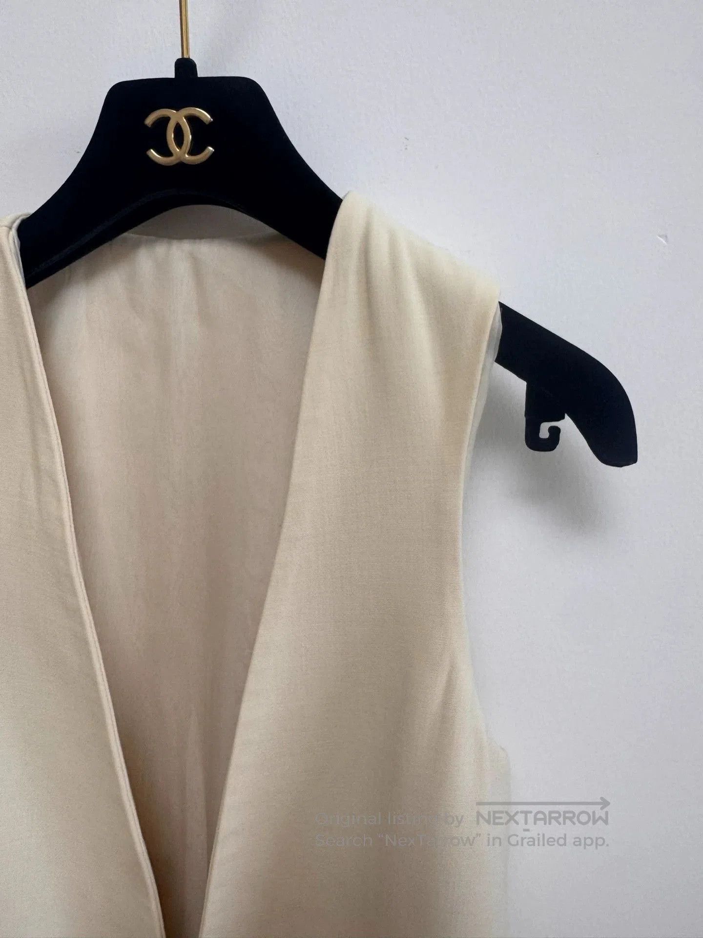 Brunello Cucinelli cream color faux layered vest by brunello cucinelli. Size US M / EU 48-50 / 2 - 5 Thumbnail