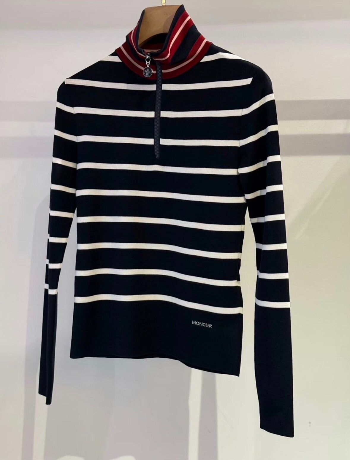 Moncler Moncler Women's Striped Wool Turtleneck Sweater Size XS / US 0-2 / IT 36-38 - 1 Thumbnail