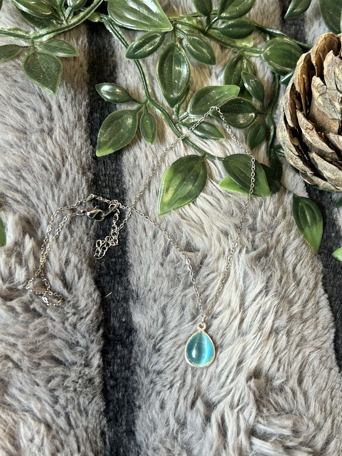Handmade Handcrafted raindrop blue cat eye glass pendant necklace Size ONE SIZE - 4 Thumbnail