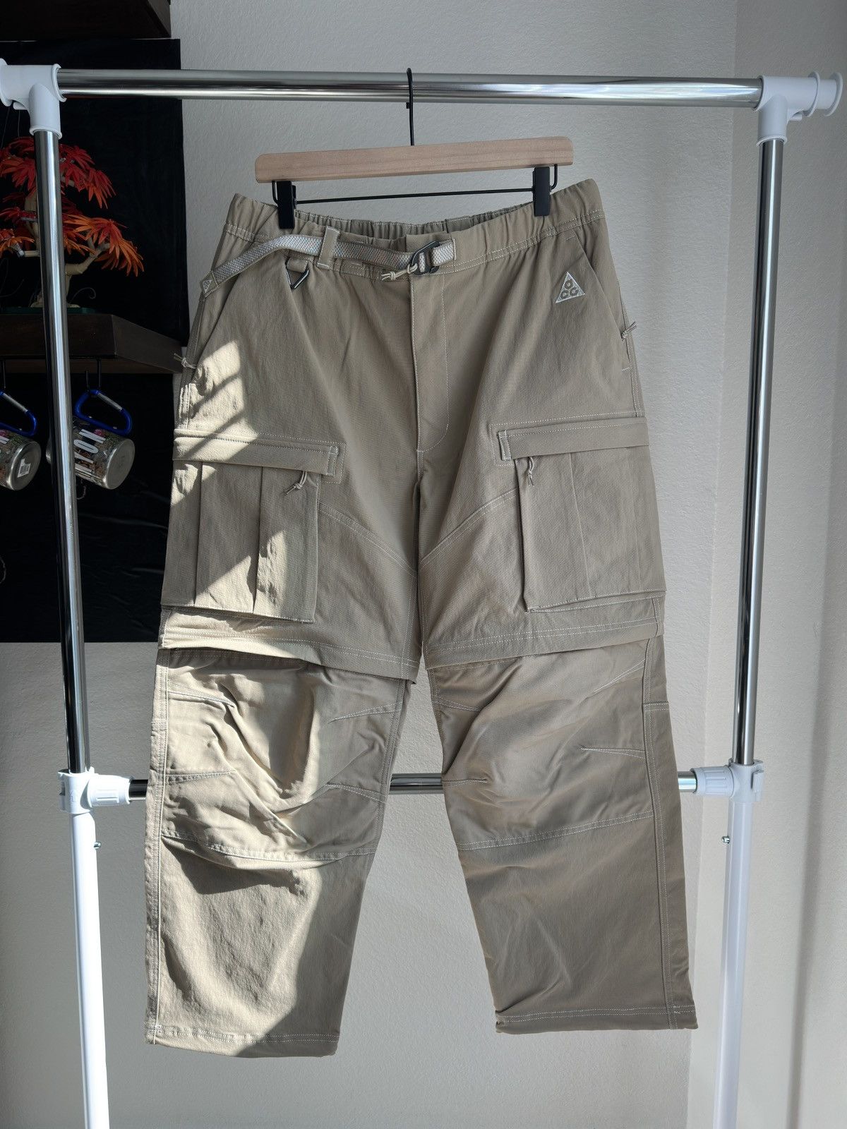 Nike ACG Zip Off Pants Beige