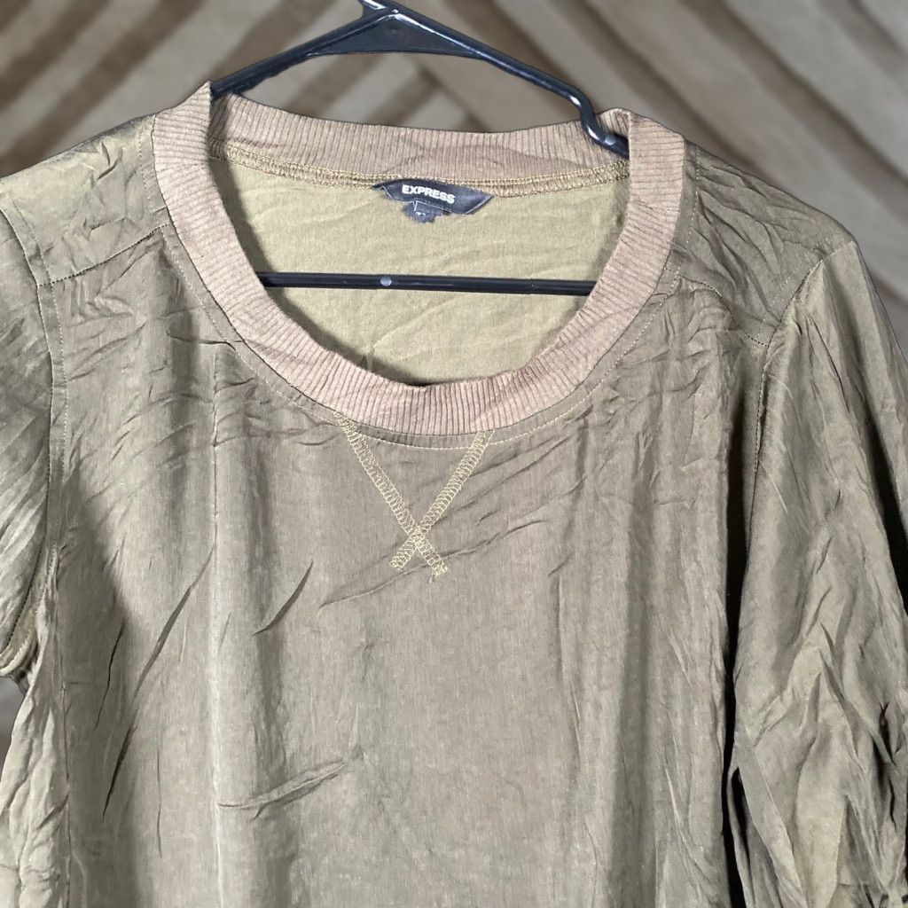 Express Express Womens Sweatshirt Forrest Green Shimmer Long Sleeve Crew Neck M Size M / US 6-8 / IT 42-44 - 1 Thumbnail