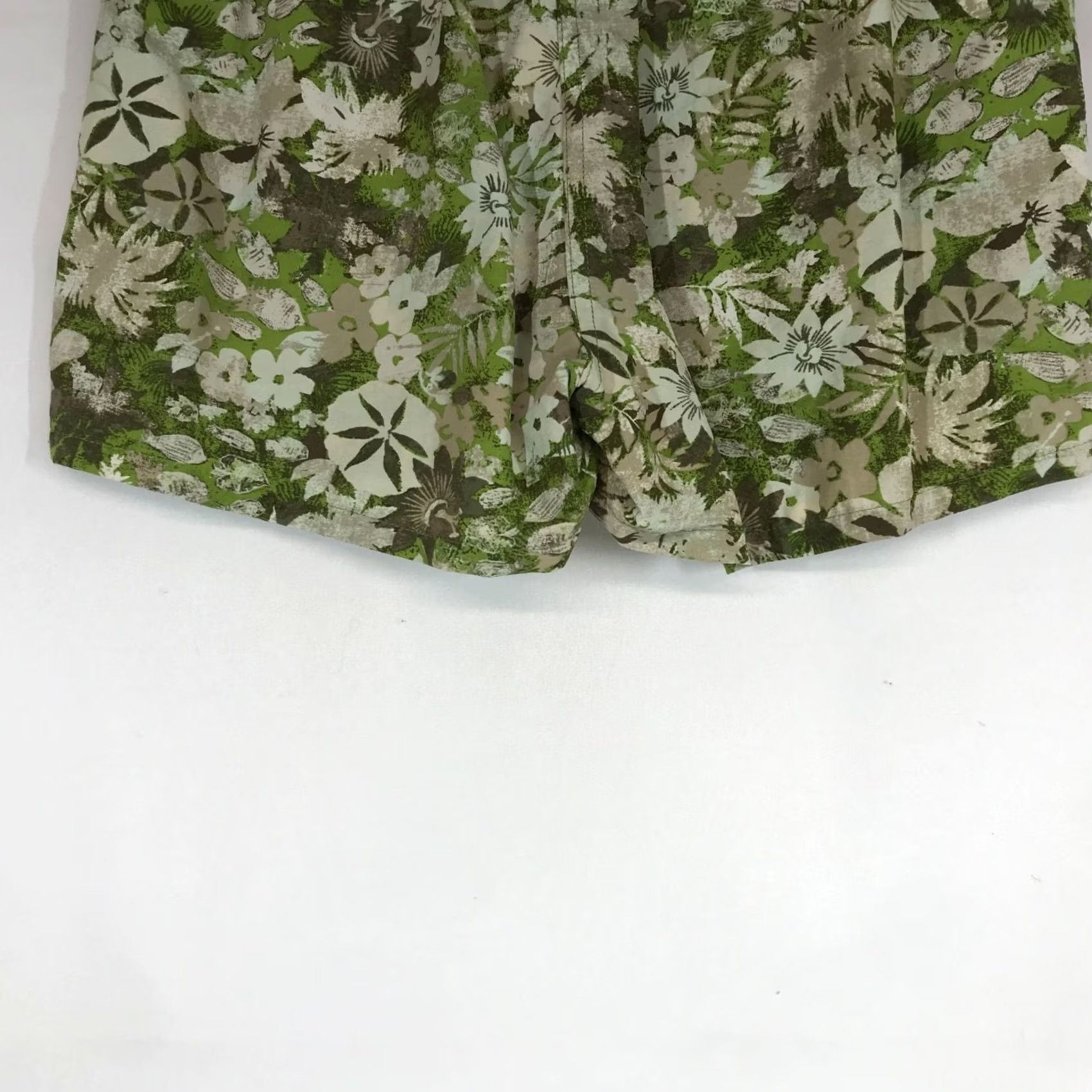Patagonia Patagonia Womens Medium Green Floral Pull-On Shorts - Baggies Size 32" / US 10 / IT 46 - 7 Thumbnail