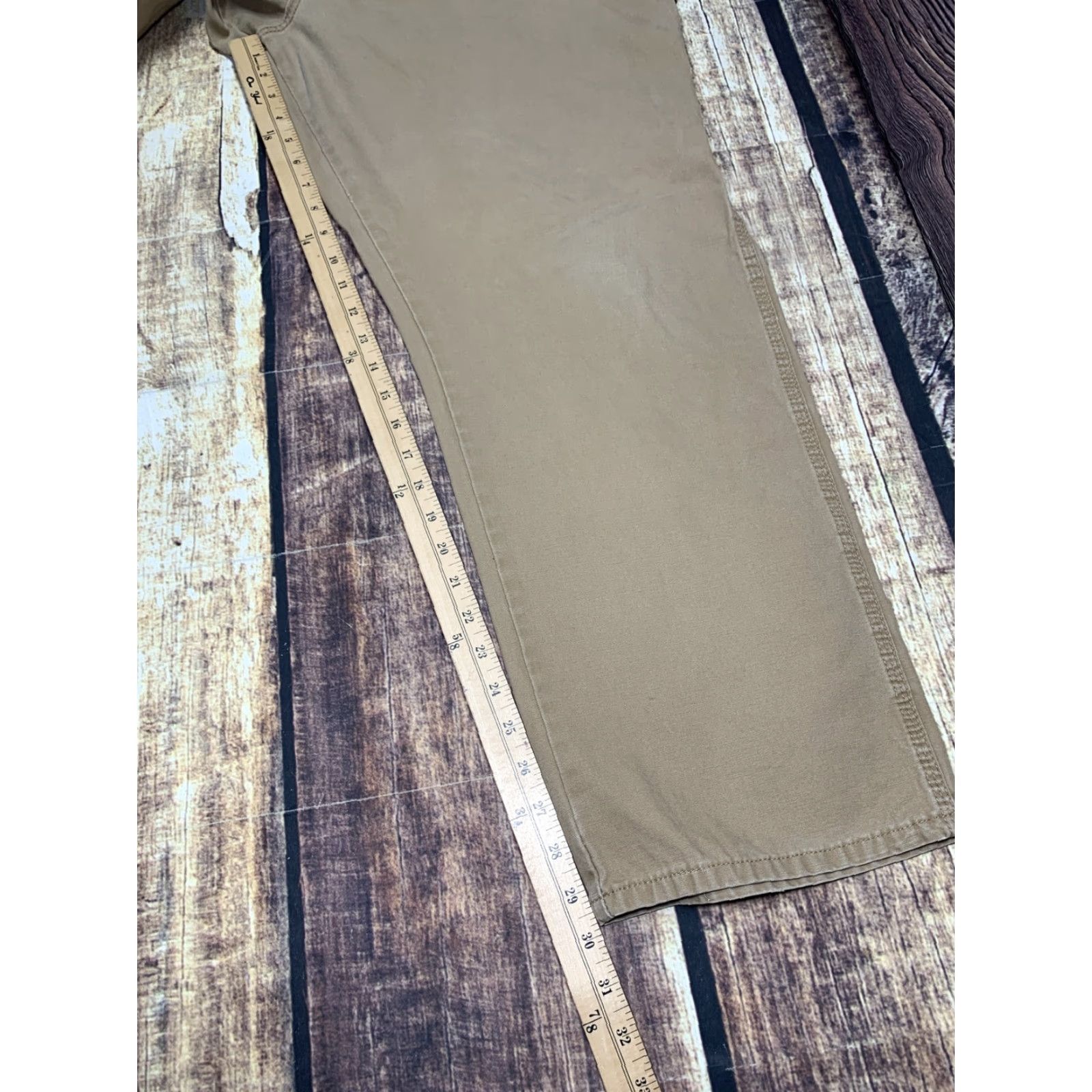Wrangler Wrangler Carpenter Pants Mens 40 x 30 Tan Cotton Pockets Hammer Loop Front Flat Front Watermark: 80s 90s? No; keep allowed words. Size US 40 / EU 56 - 2 Thumbnail