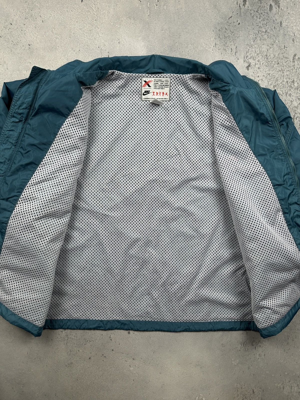 Nike Vintage Nike Cross Training Teal Mesh Lined Windbreaker 90s Size US L / EU 52-54 / 3 - 3 Thumbnail