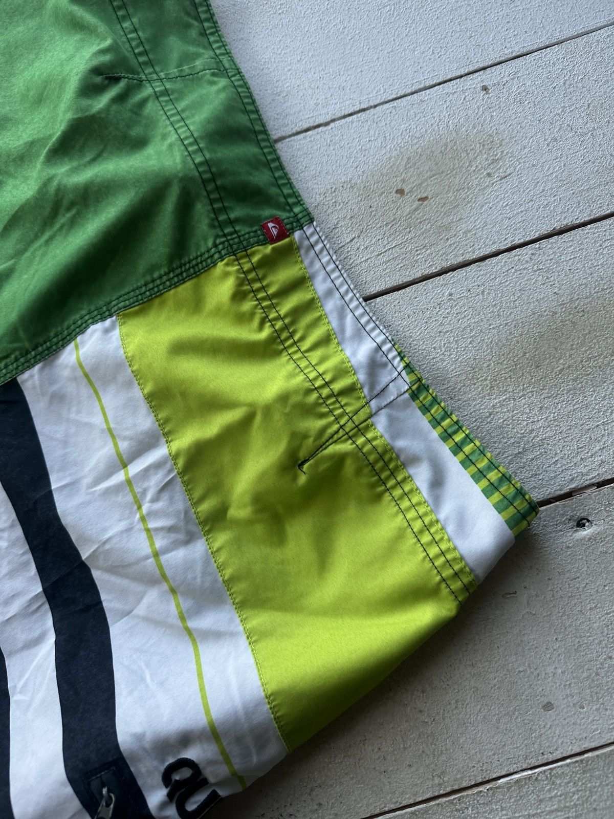 Quiksilver 🚨Vintage Quiksilver Shorts Big Logo Y2K Style 90s Surfing Size US 34 / EU 50 - 11 Thumbnail