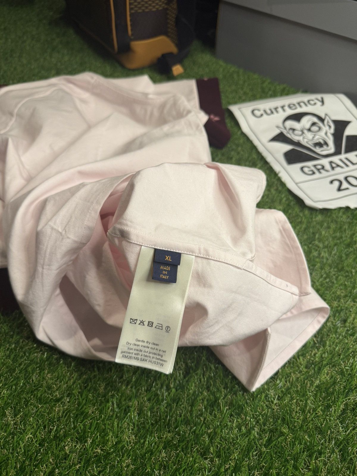 Louis Vuitton LV Rare Size🌸New Season 1AIKAD Ribbed Collar Button Up shirt Size US XL / EU 56 / 4 - 10 Thumbnail