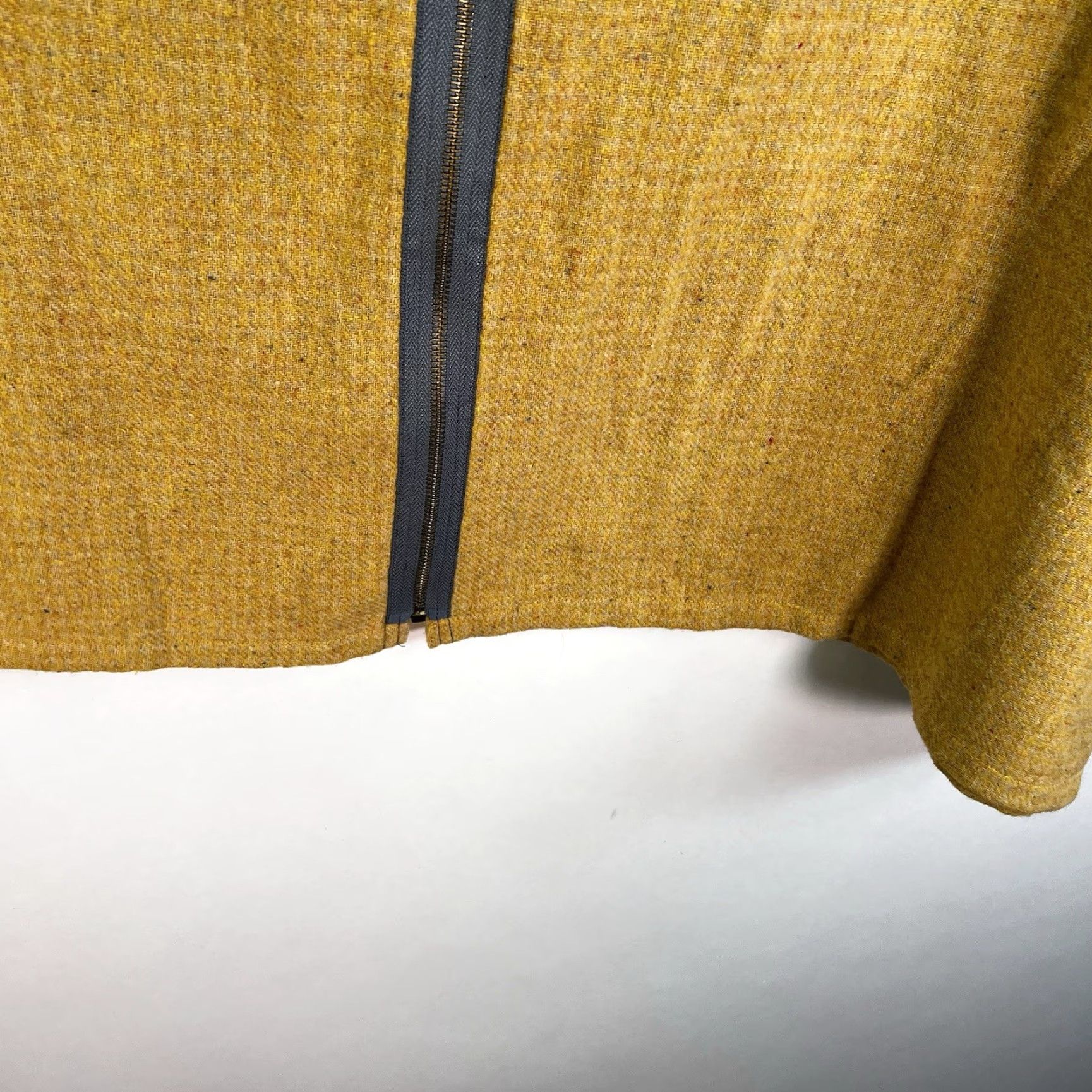 Vintage Lost Petal Linens Wool Blend Oversized Zip Poncho Vest Womens One Size Gold Size ONE SIZE - 4 Thumbnail