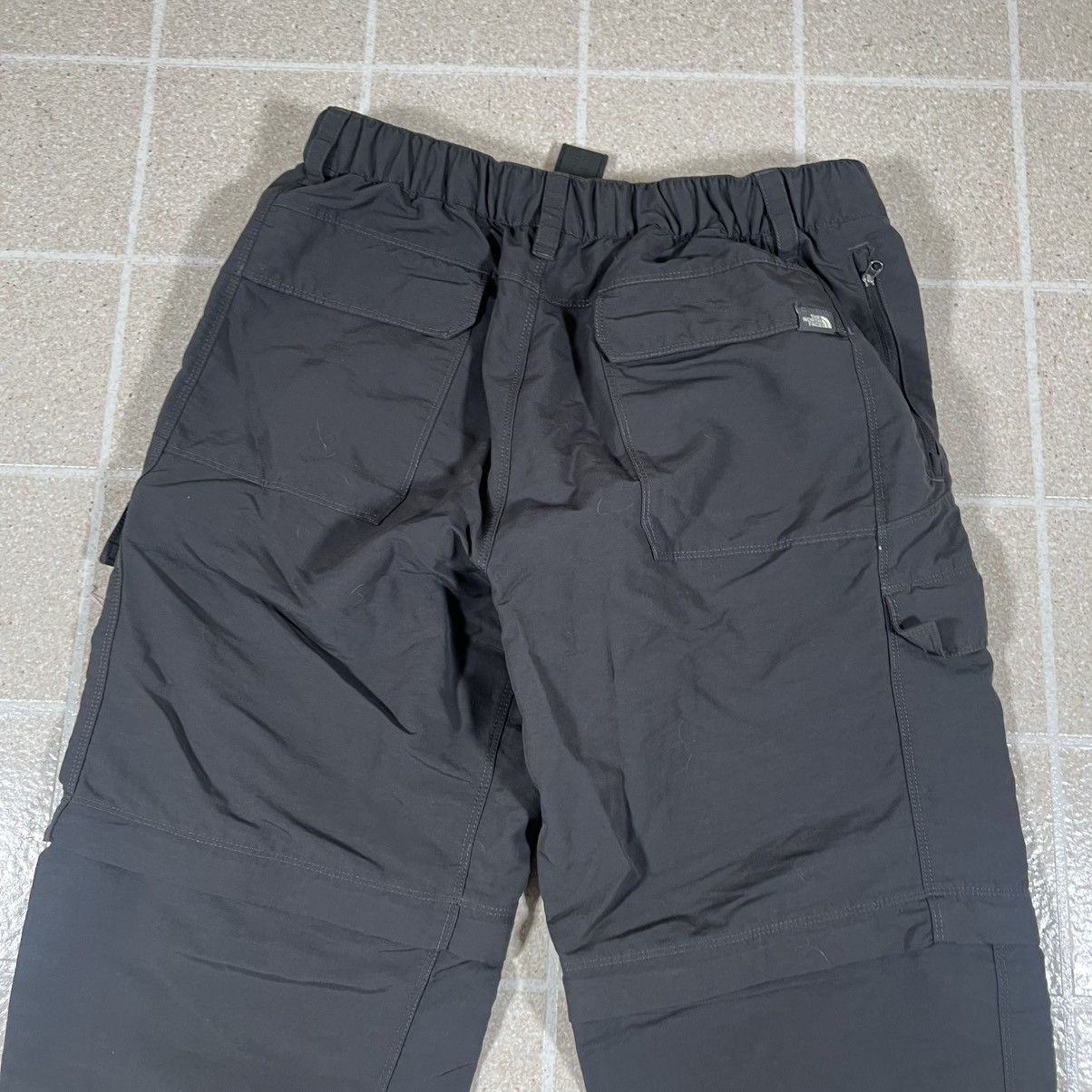 The North Face The North Face Zip Off Convertible Pant Gray Hiking Outdoors Size US 28 / EU 44 - 5 Thumbnail