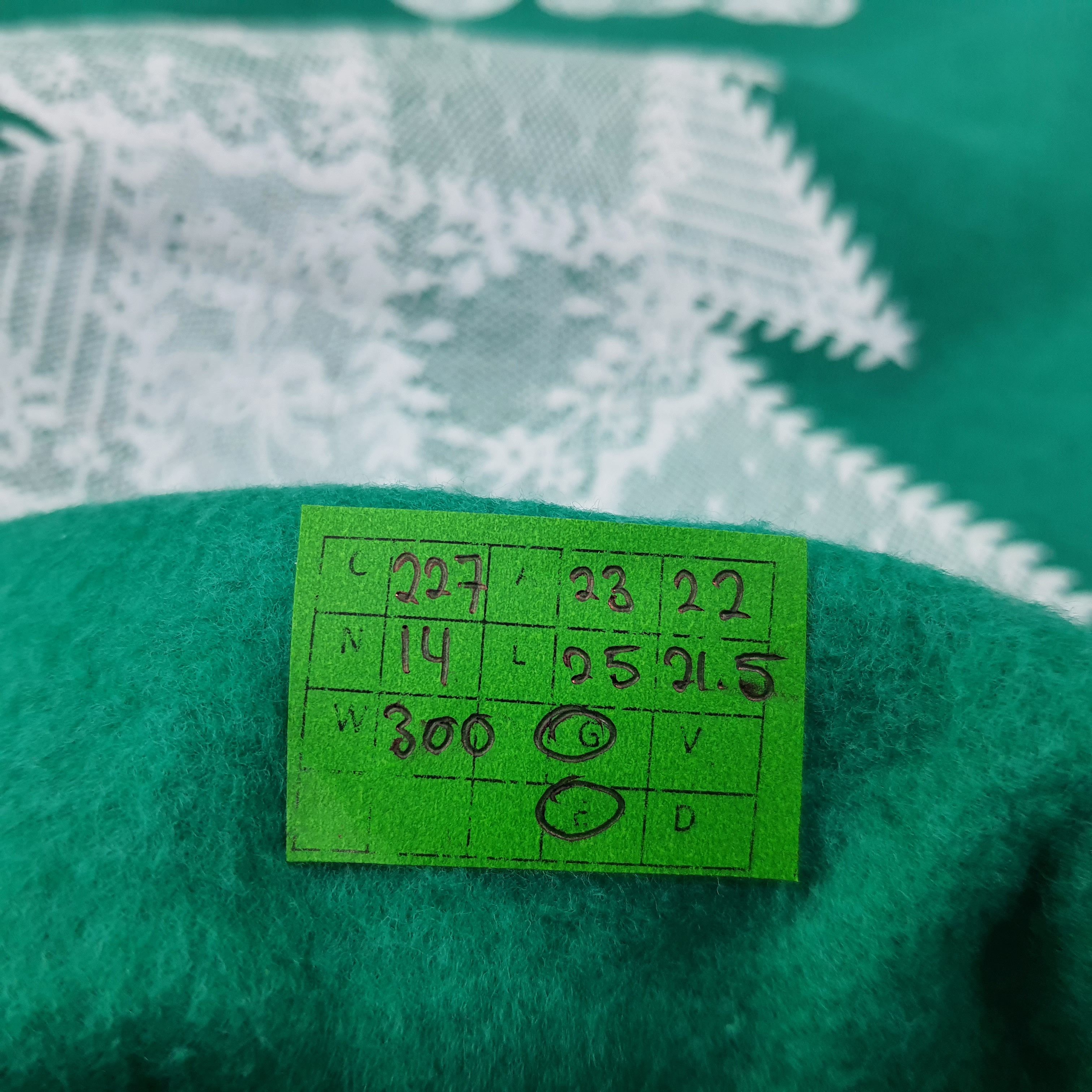 Vintage Vintage Noel Christmas Tree Sweatshirt C227N14 Size US M / EU 48-50 / 2 - 6 Thumbnail