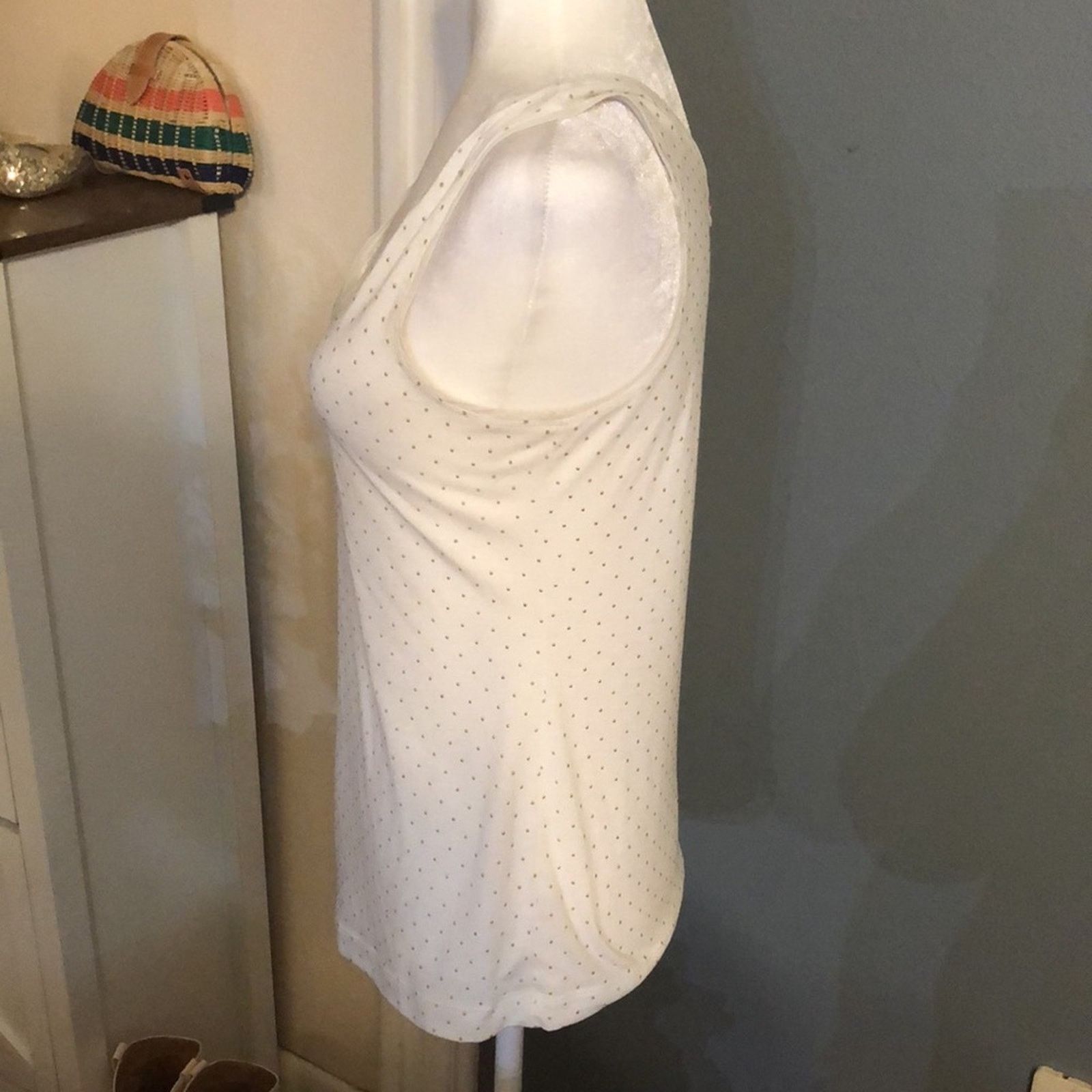 Banana Republic Banana Republic • White and Gold Polka Dotted Tank • Size S Size S / US 4 / IT 40 - 3 Thumbnail