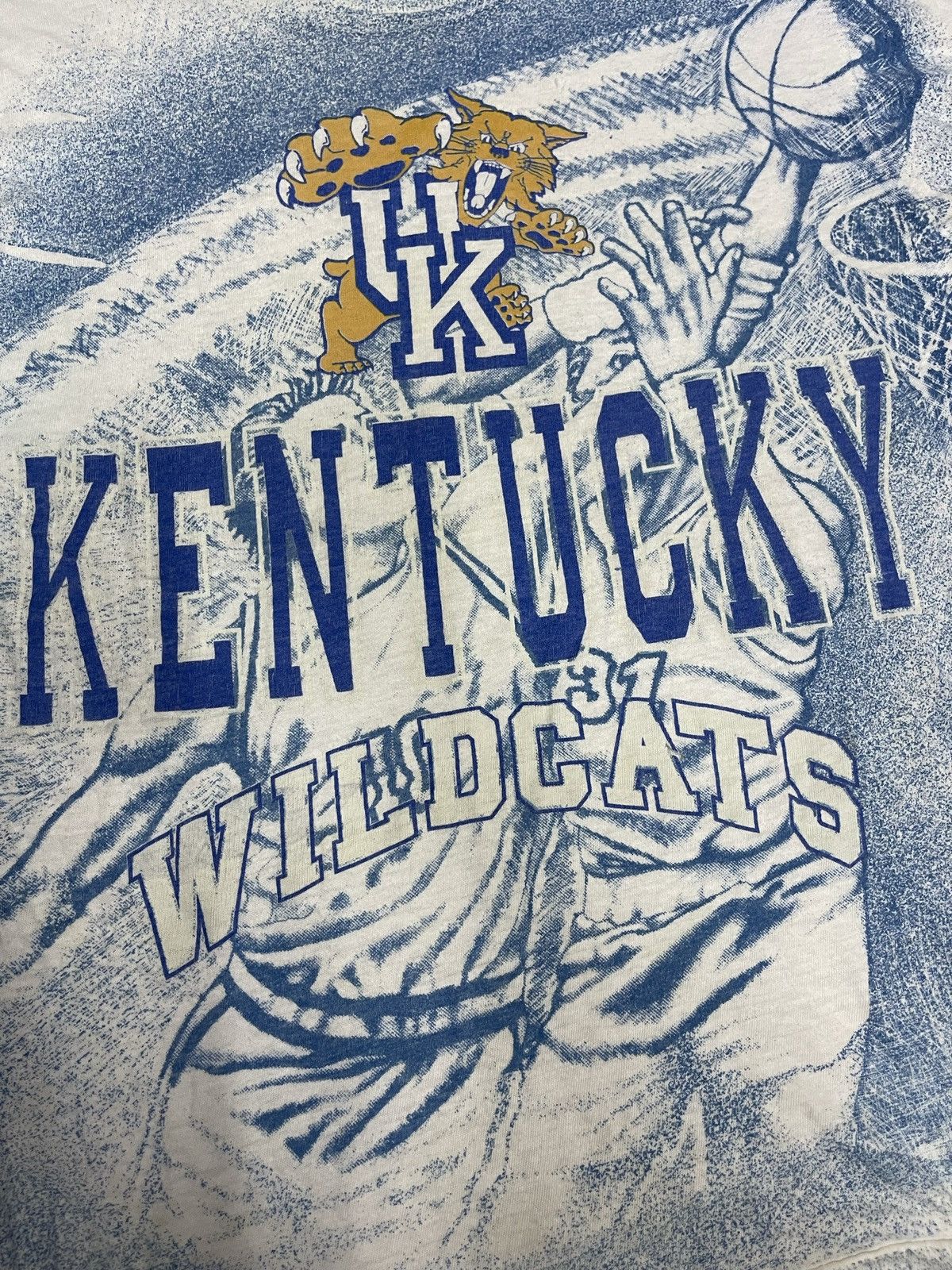 NBA × Vintage VINTAGE KENTUCKY WILDCATS 80s AOP STREETWEAR T SHIRT Size US L / EU 52-54 / 3 - 5 Thumbnail